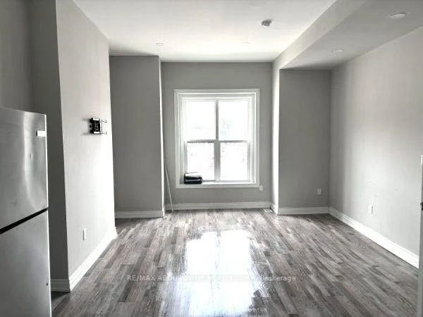 Photo 8 of Unit 1A, 498 Main Street E, Hamilton, Stinson — HOMEH