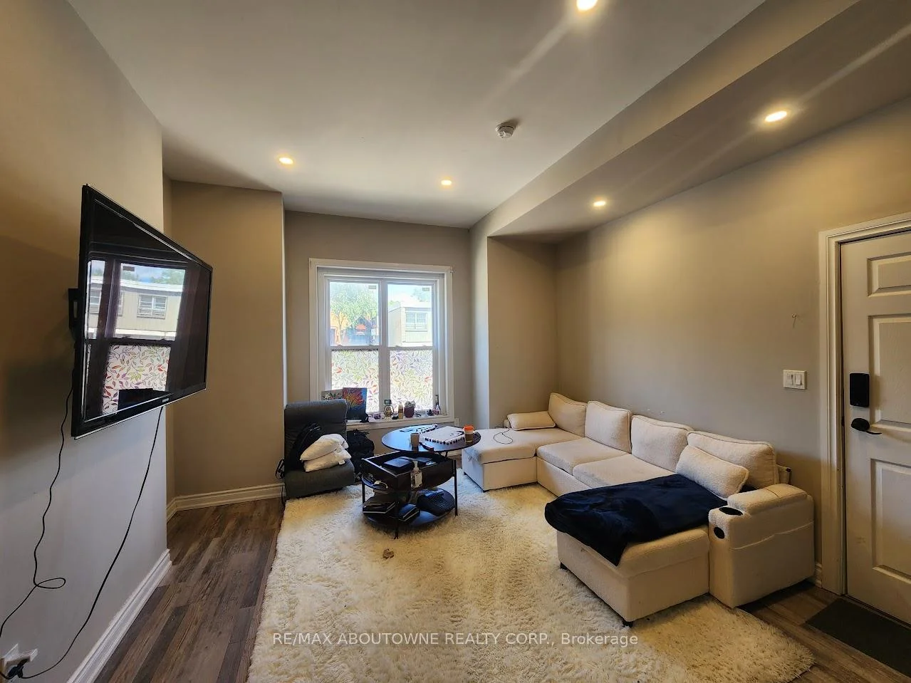 Photo 9 of Unit 1A, 498 Main Street E, Hamilton, Stinson — HOMEH