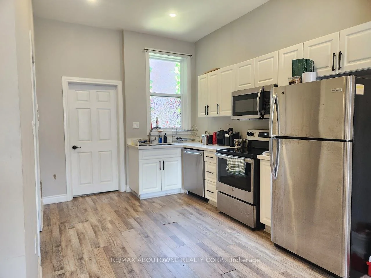 Photo 15 of Unit 1A, 498 Main Street E, Hamilton, Stinson — HOMEH