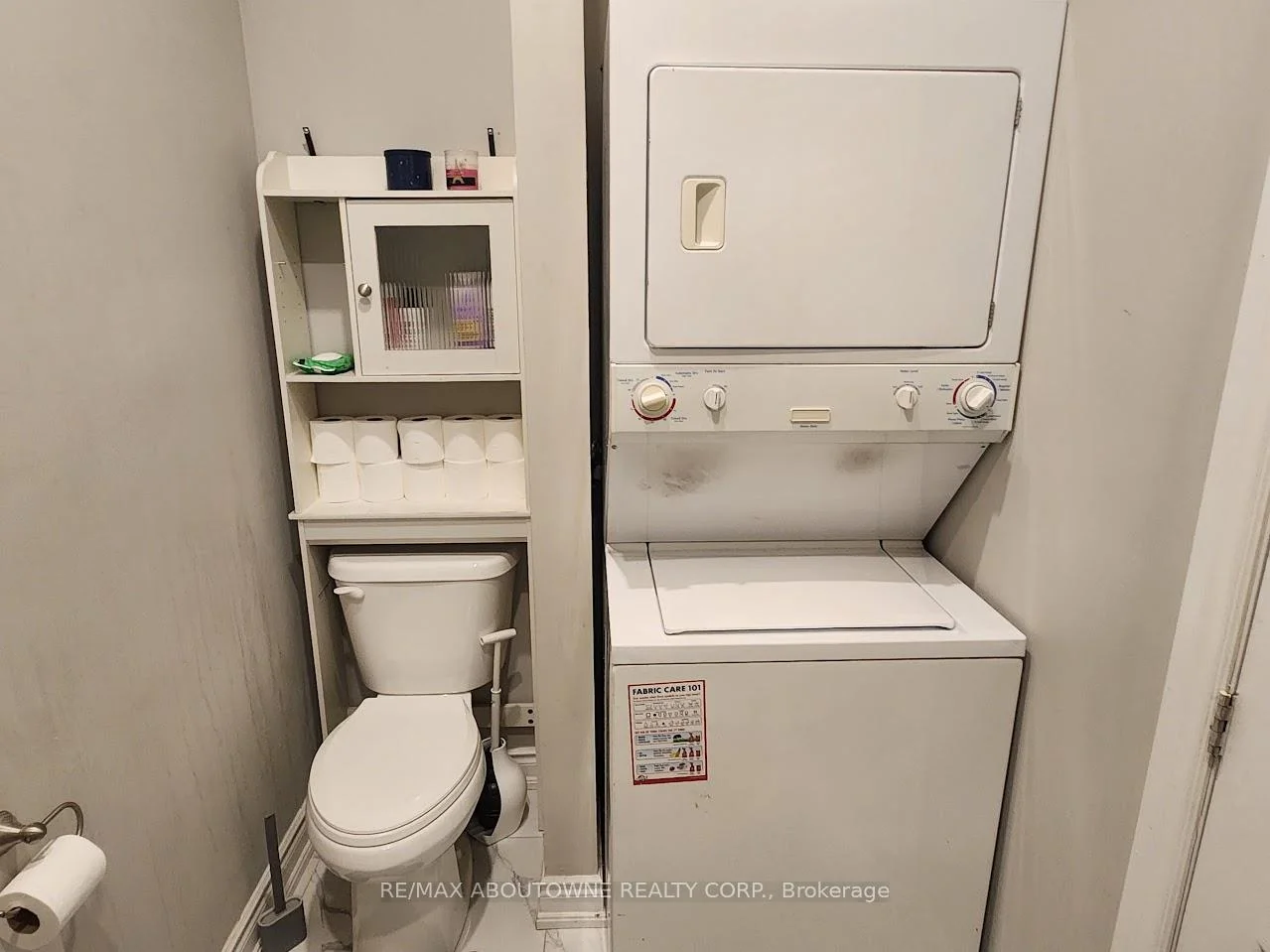 Photo 21 of Unit 1A, 498 Main Street E, Hamilton, Stinson — HOMEH