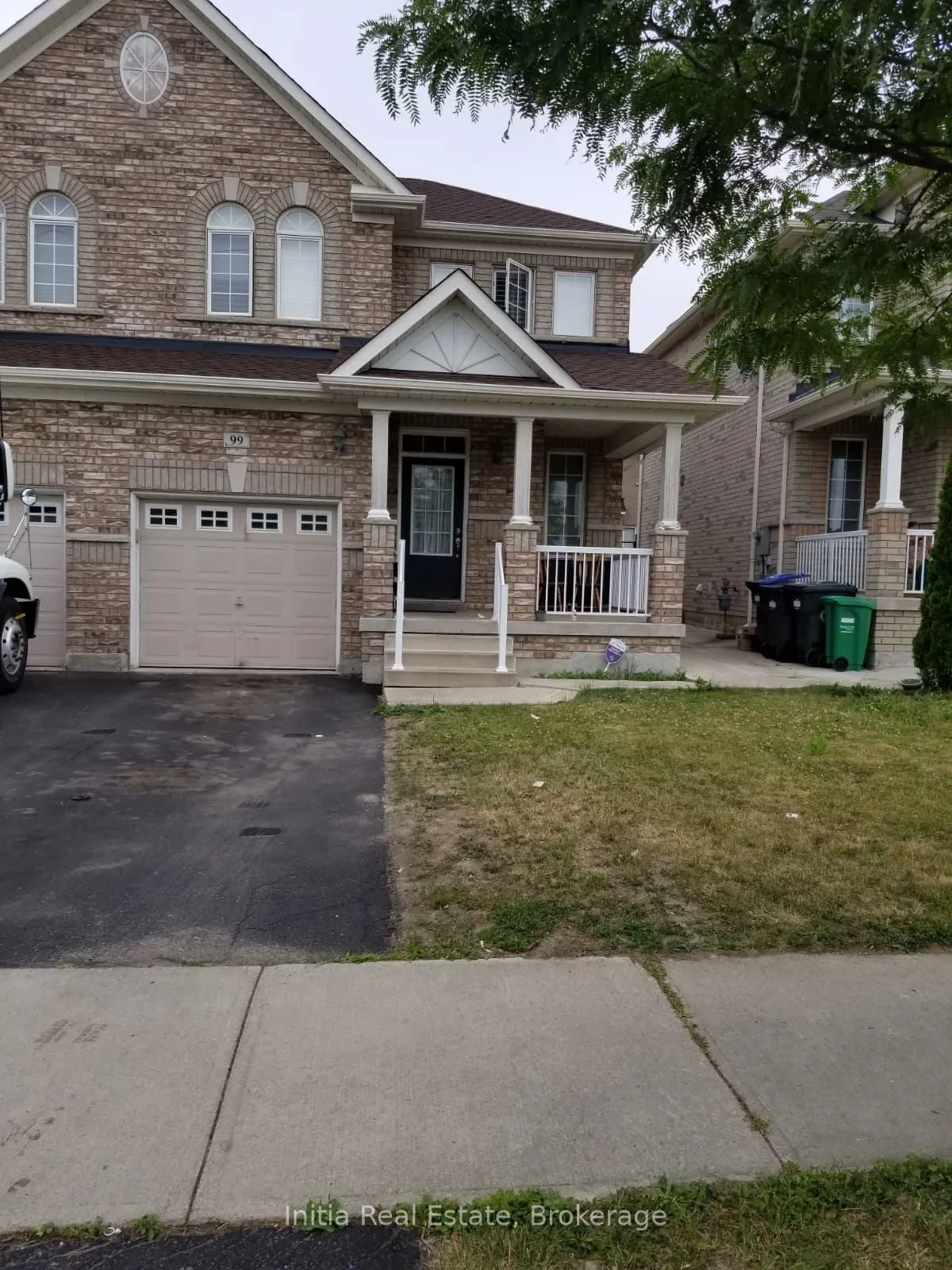Front of 99 Connolly Crescent