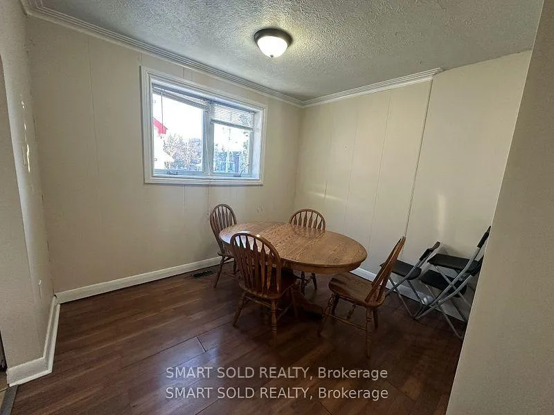 Photo 9 of 41 Maybourne Avenue, Scarborough, Clairlea-Birchmount — HOMEH
