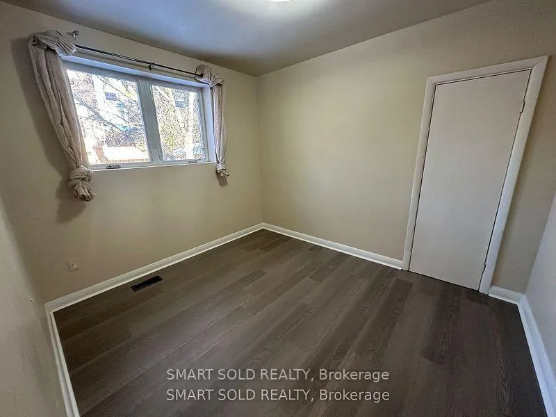 Photo 14 of 41 Maybourne Avenue, Scarborough, Clairlea-Birchmount — HOMEH