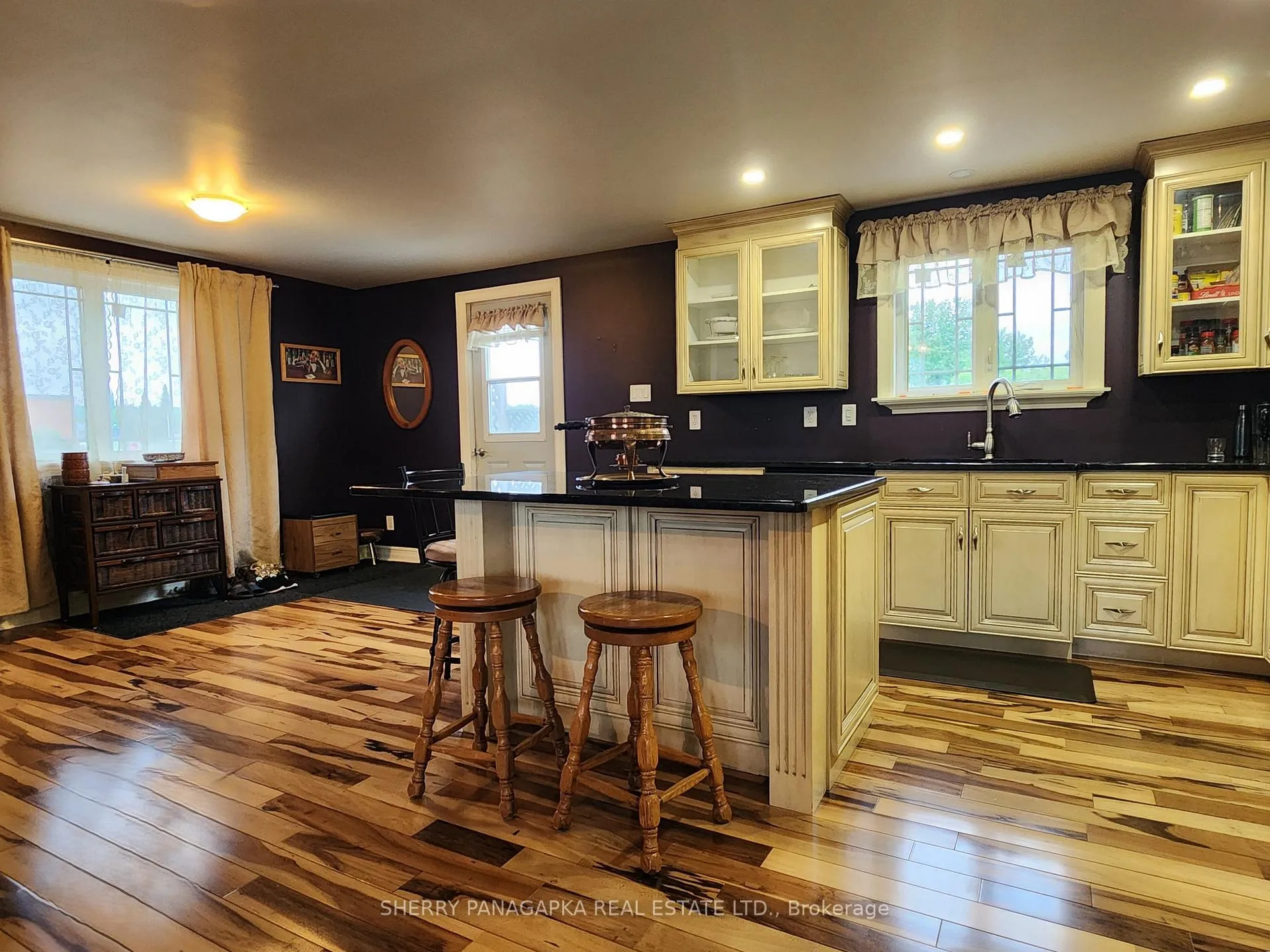 Photo 7 of 68 Fourth Avenue, Kirkland Lake, Larder Lake — HOMEH