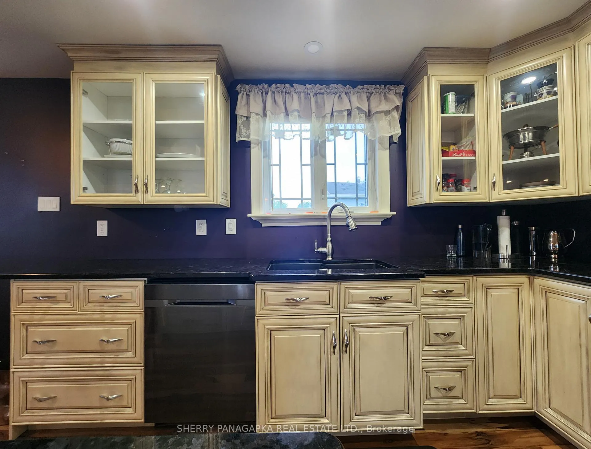 Photo 9 of 68 Fourth Avenue, Kirkland Lake, Larder Lake — HOMEH