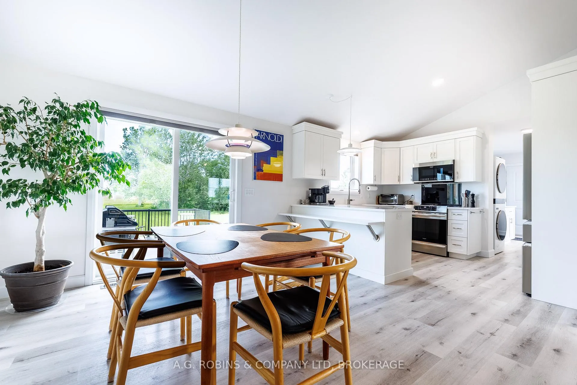Photo 14 of 11716 Lakeshore Road, Wainfleet, Lakeshore — HOMEH