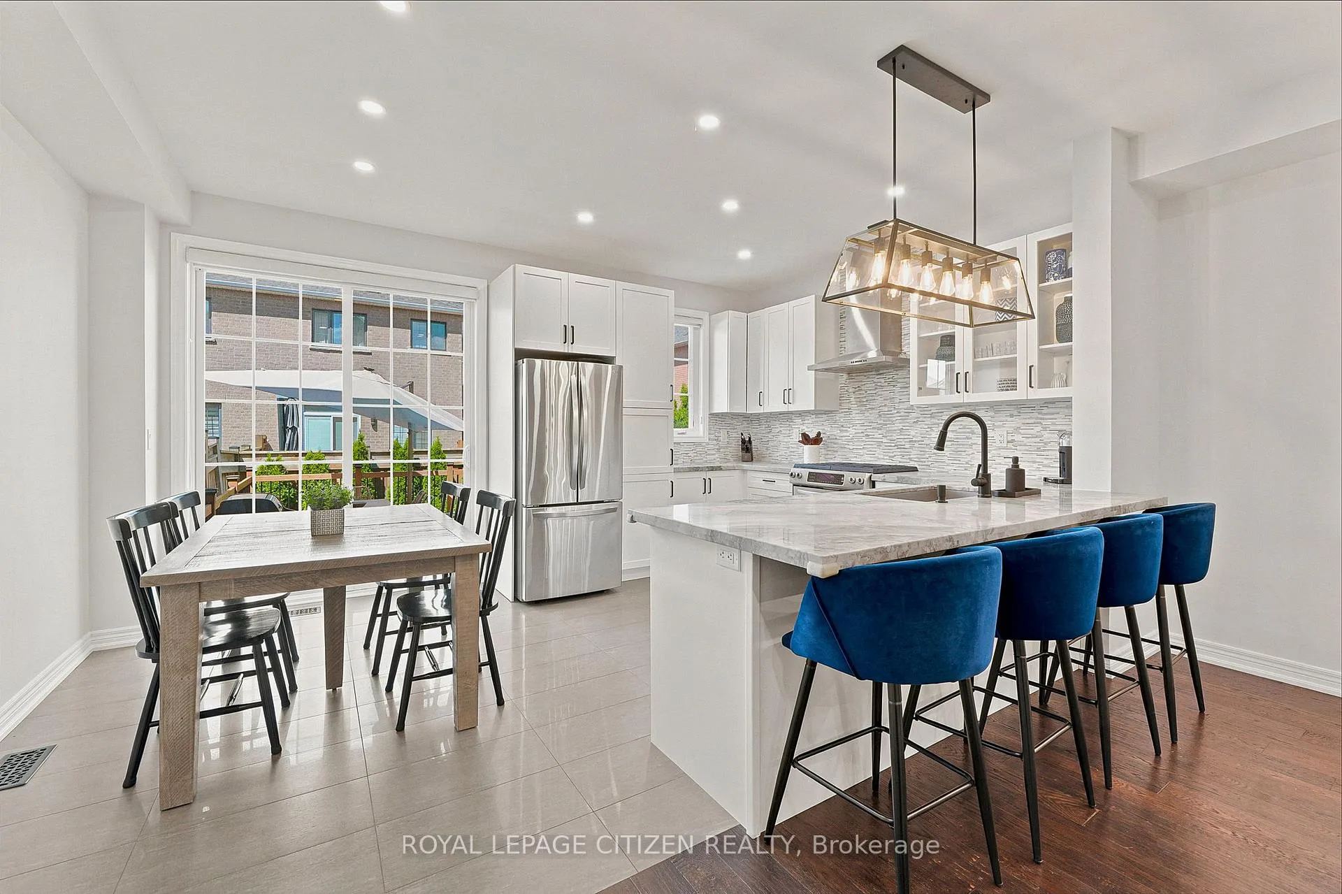 Photo 11 of 6 Alexie Way, Vaughan, Vellore Village — HOMEH