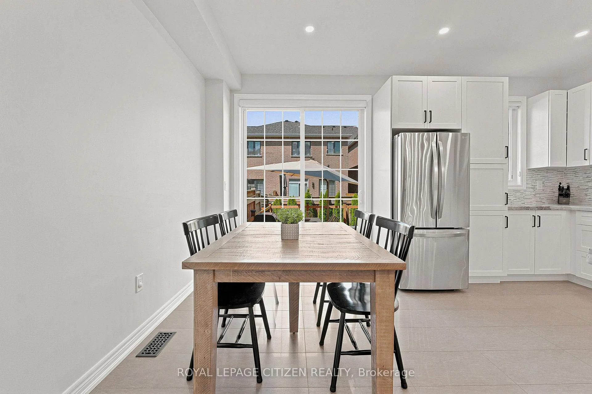 Photo 15 of 6 Alexie Way, Vaughan, Vellore Village — HOMEH
