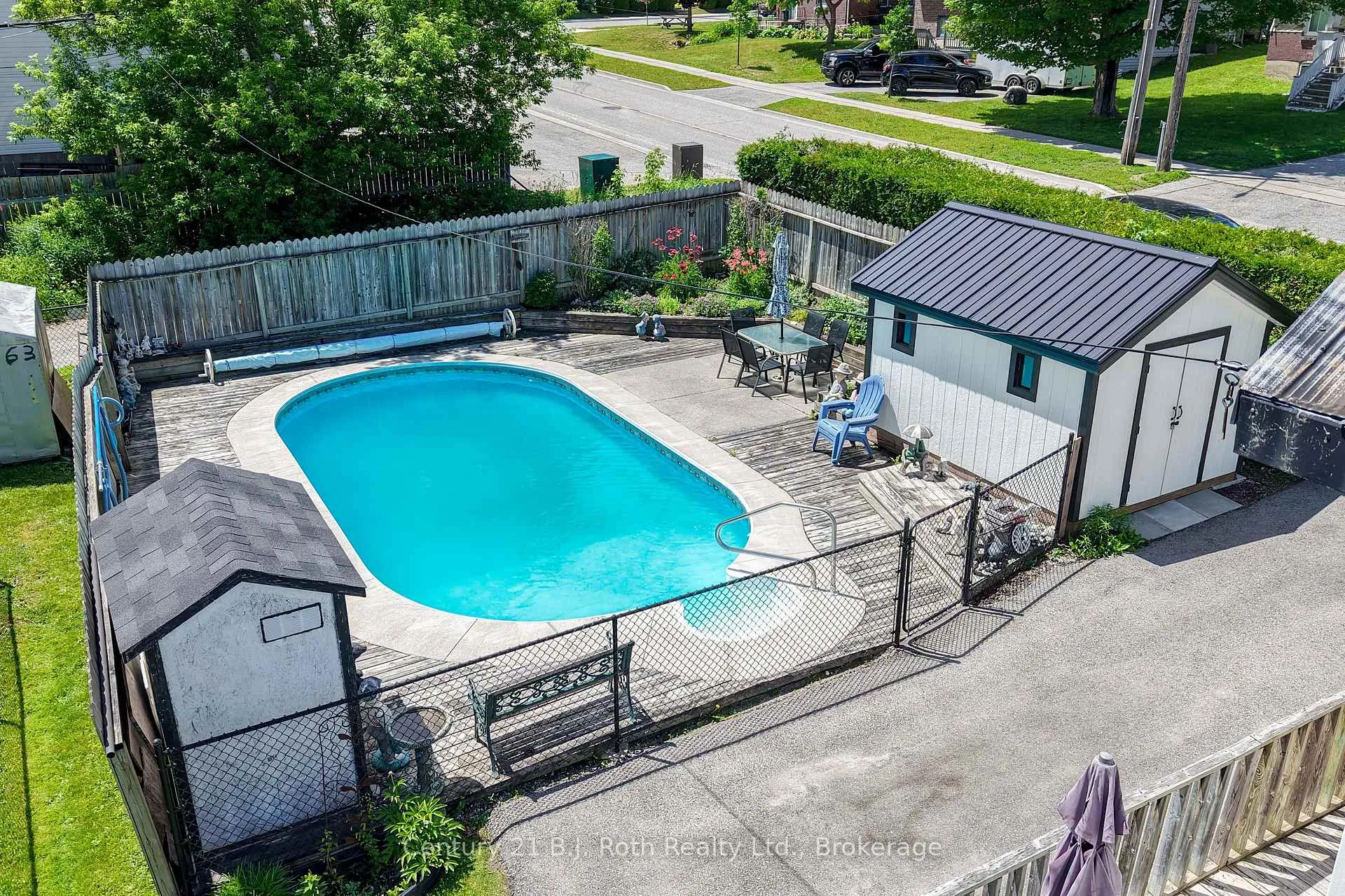 Photo 10 of 139 Borland Street E, Orillia — HOMEH
