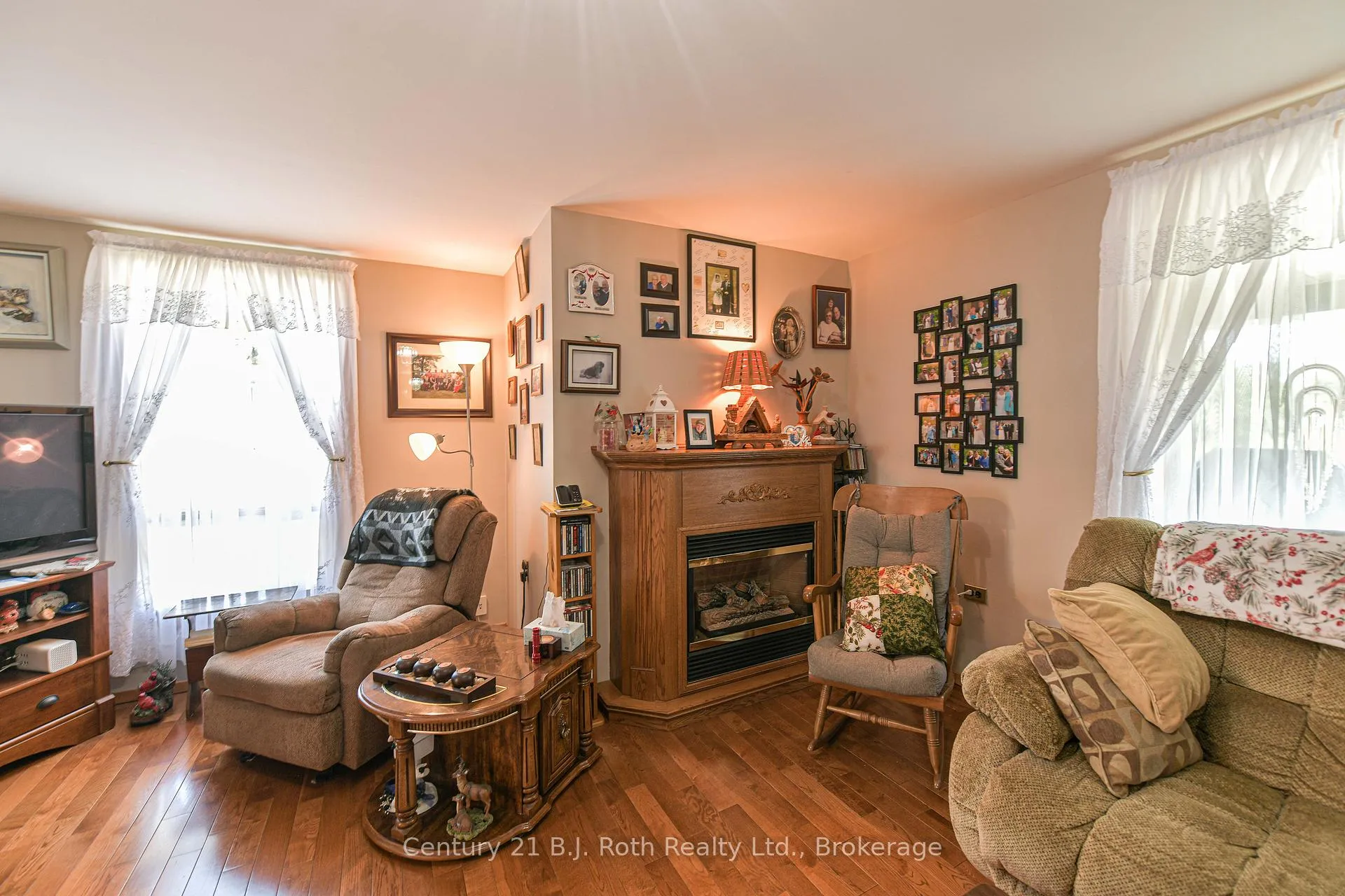 Photo 27 of 139 Borland Street E, Orillia — HOMEH