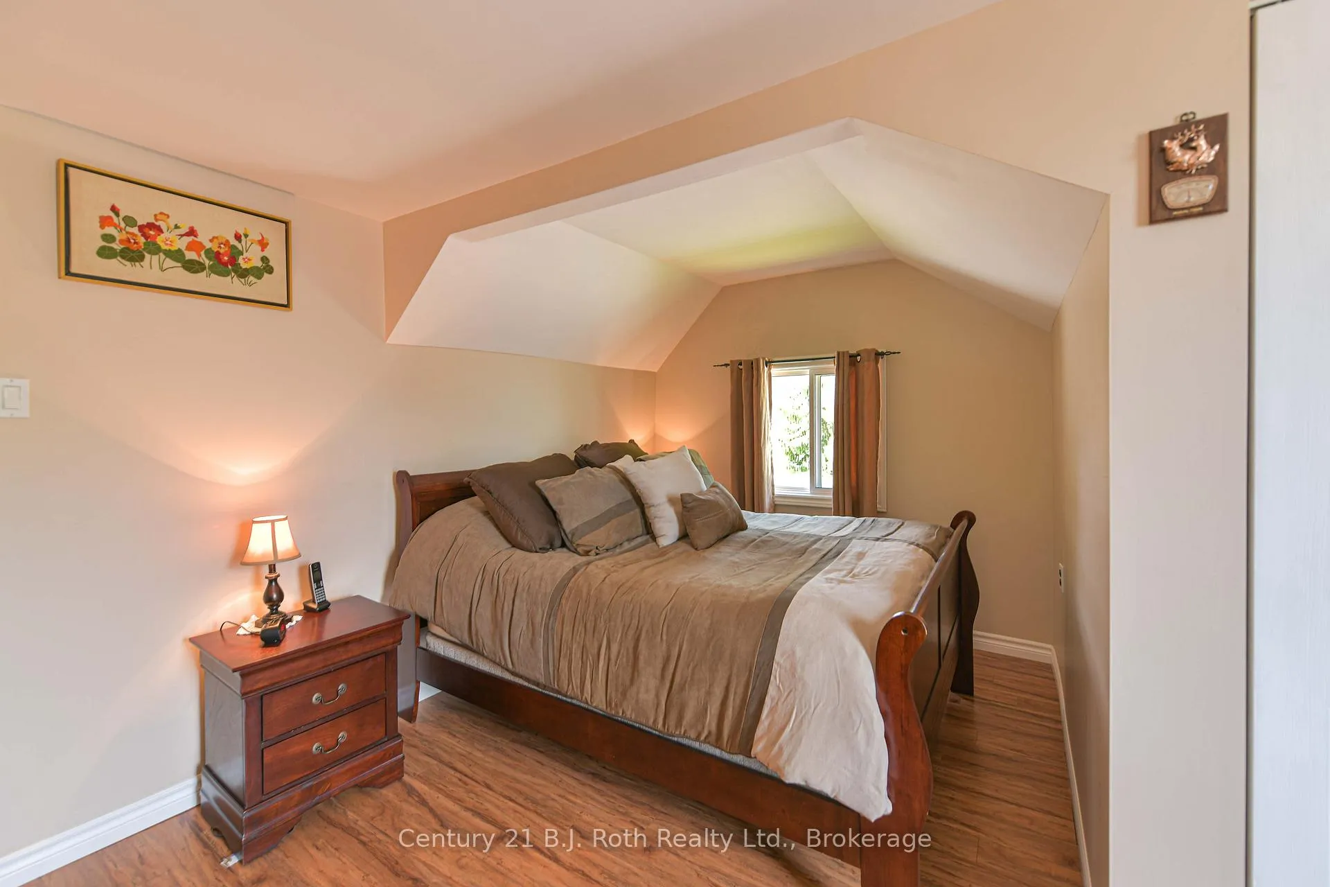 Photo 39 of 139 Borland Street E, Orillia — HOMEH