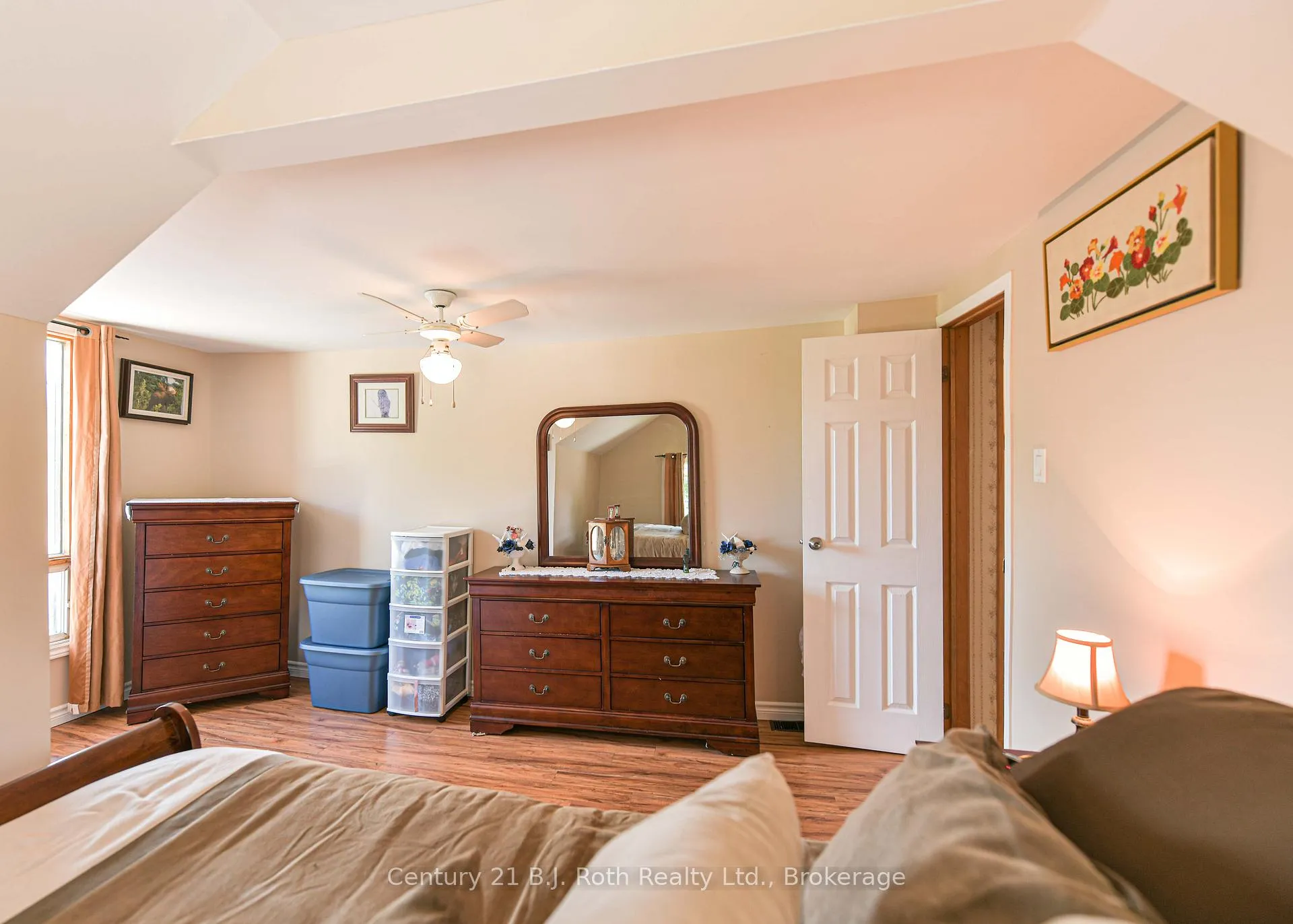 Photo 40 of 139 Borland Street E, Orillia — HOMEH