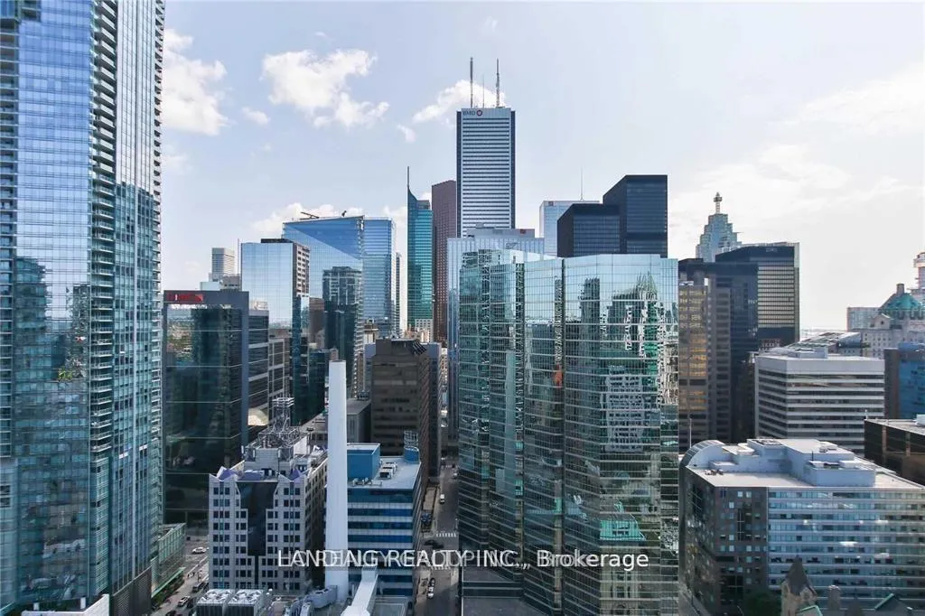 Front of Unit 2503, 224 King Street W