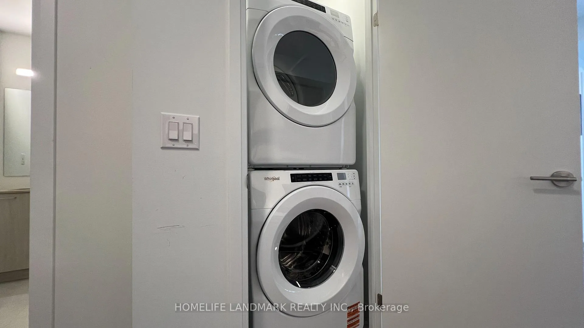 Photo 4 of Unit 206, 3250 Carding Mill Trail, Oakville, Glenorchy — HOMEH