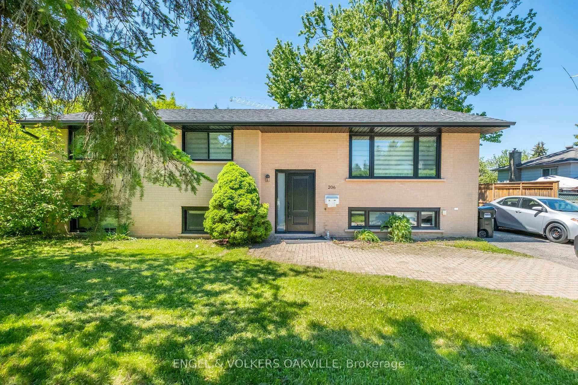 Photo 1 of 206 Yeates Avenue, Barrie, Painswick North — HOMEH