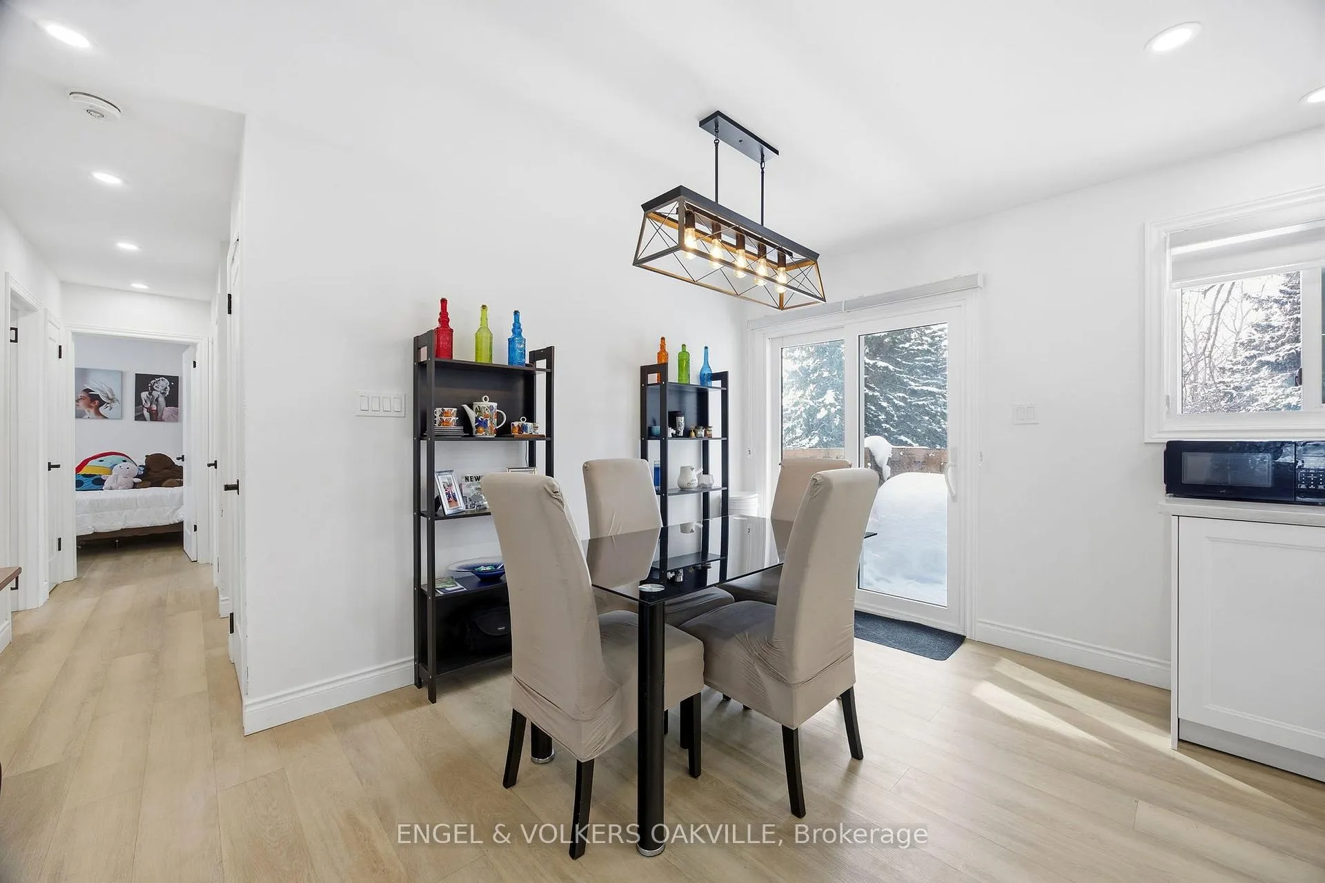 Photo 6 of 206 Yeates Avenue, Barrie, Painswick North — HOMEH
