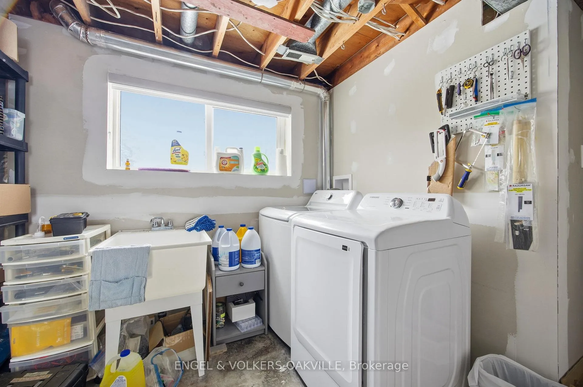 Photo 30 of 206 Yeates Avenue, Barrie, Painswick North — HOMEH