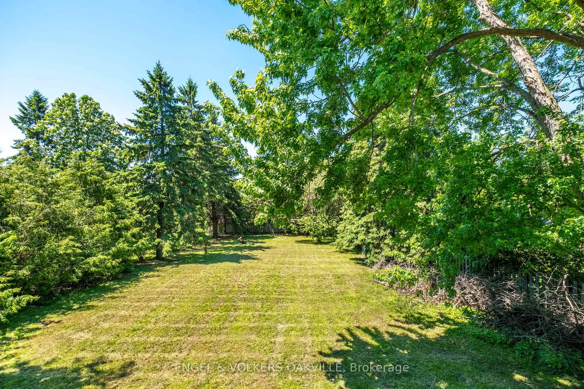 Photo 34 of 206 Yeates Avenue, Barrie, Painswick North — HOMEH