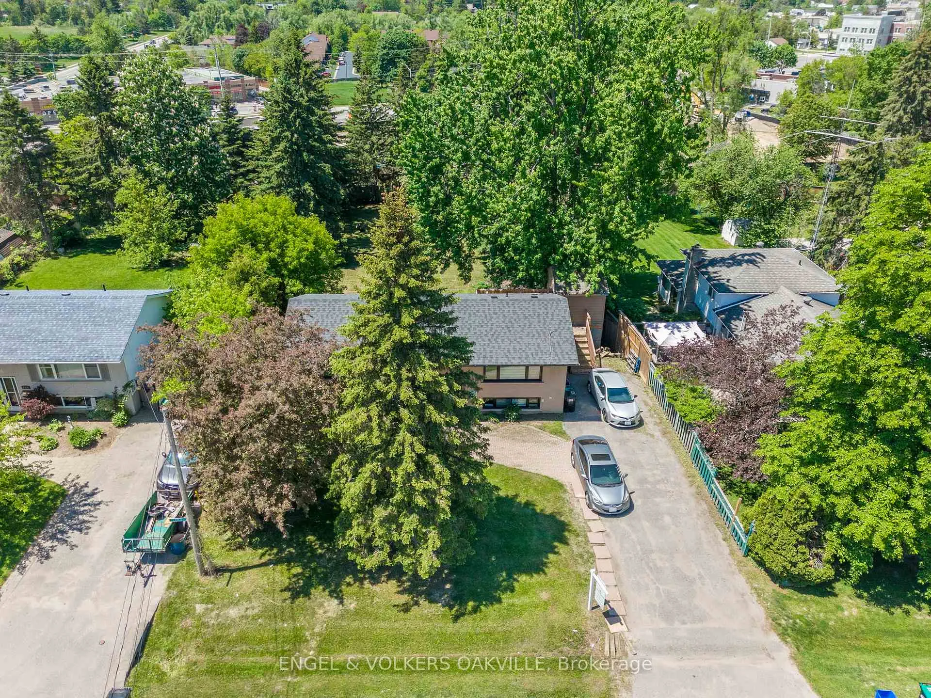 Photo 36 of 206 Yeates Avenue, Barrie, Painswick North — HOMEH