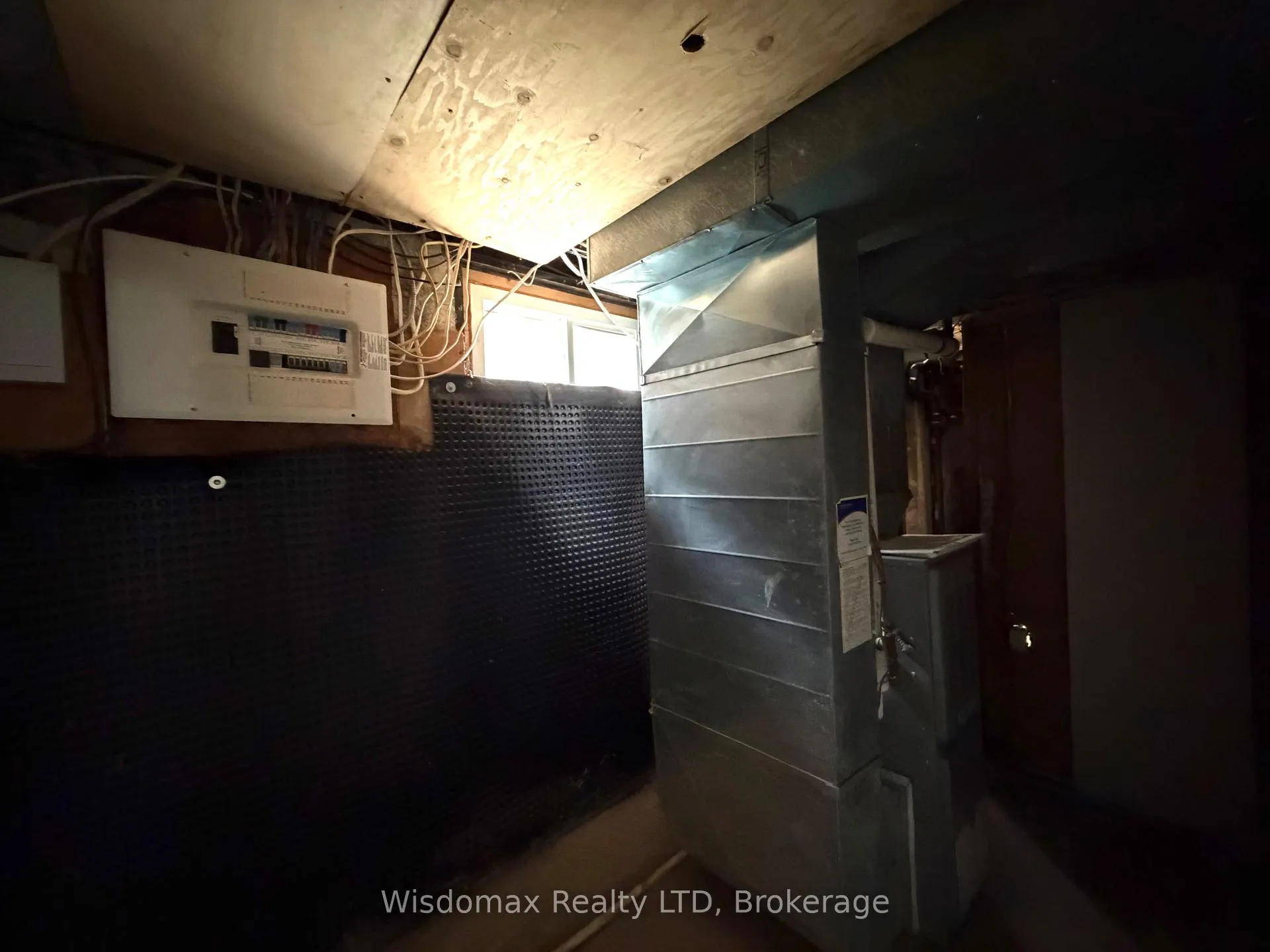 Photo 15 of 4104 Muir Avenue, Niagara Falls, Downtown — HOMEH