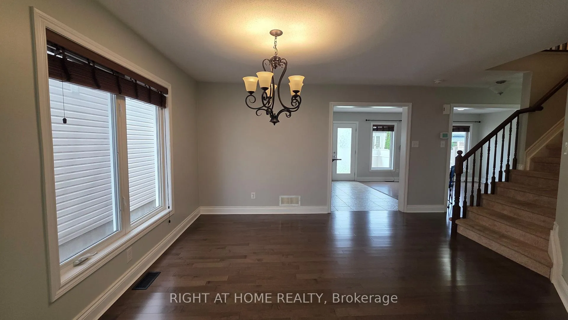 Photo 4 of 3588 Cambrian Rd Cambrian Road, Ottawa, Barrhaven - Half Moon Bay — HOMEH