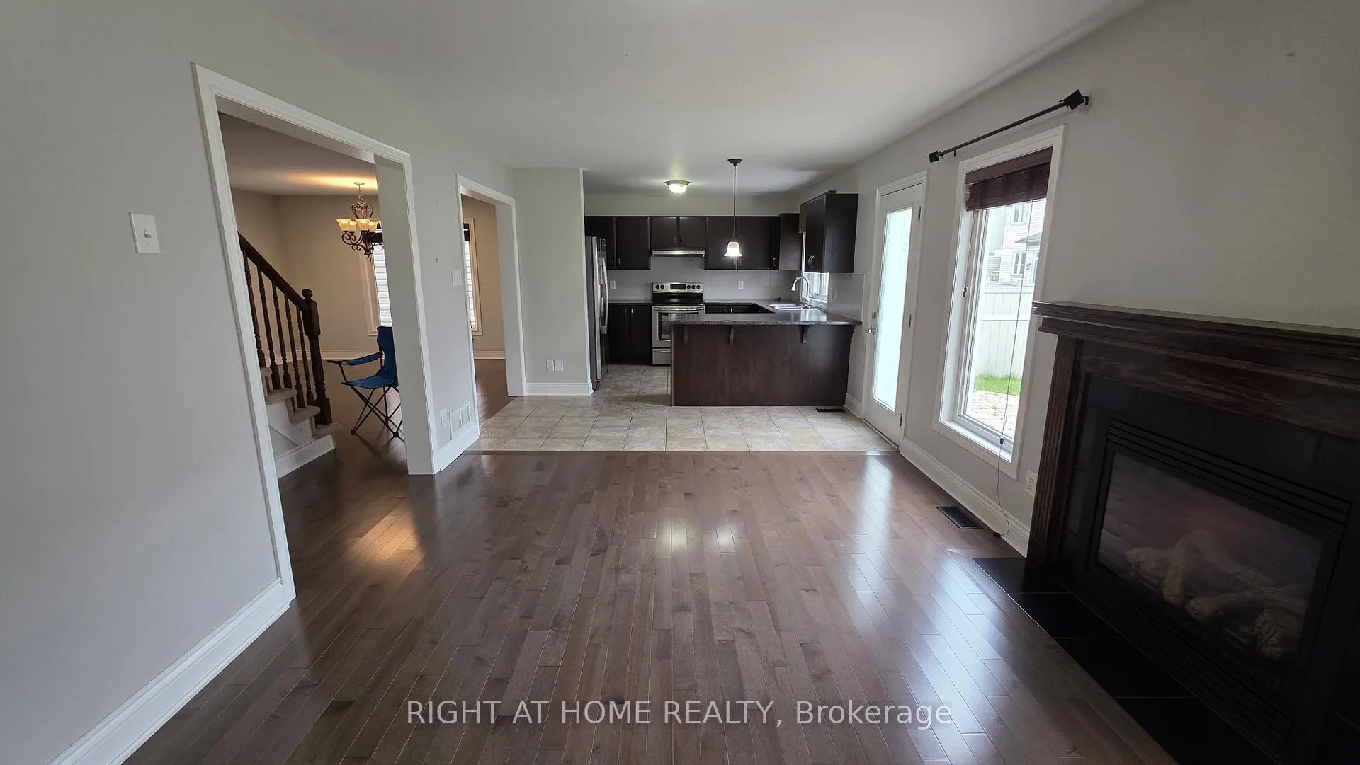 Photo 12 of 3588 Cambrian Rd Cambrian Road, Ottawa, Barrhaven - Half Moon Bay — HOMEH