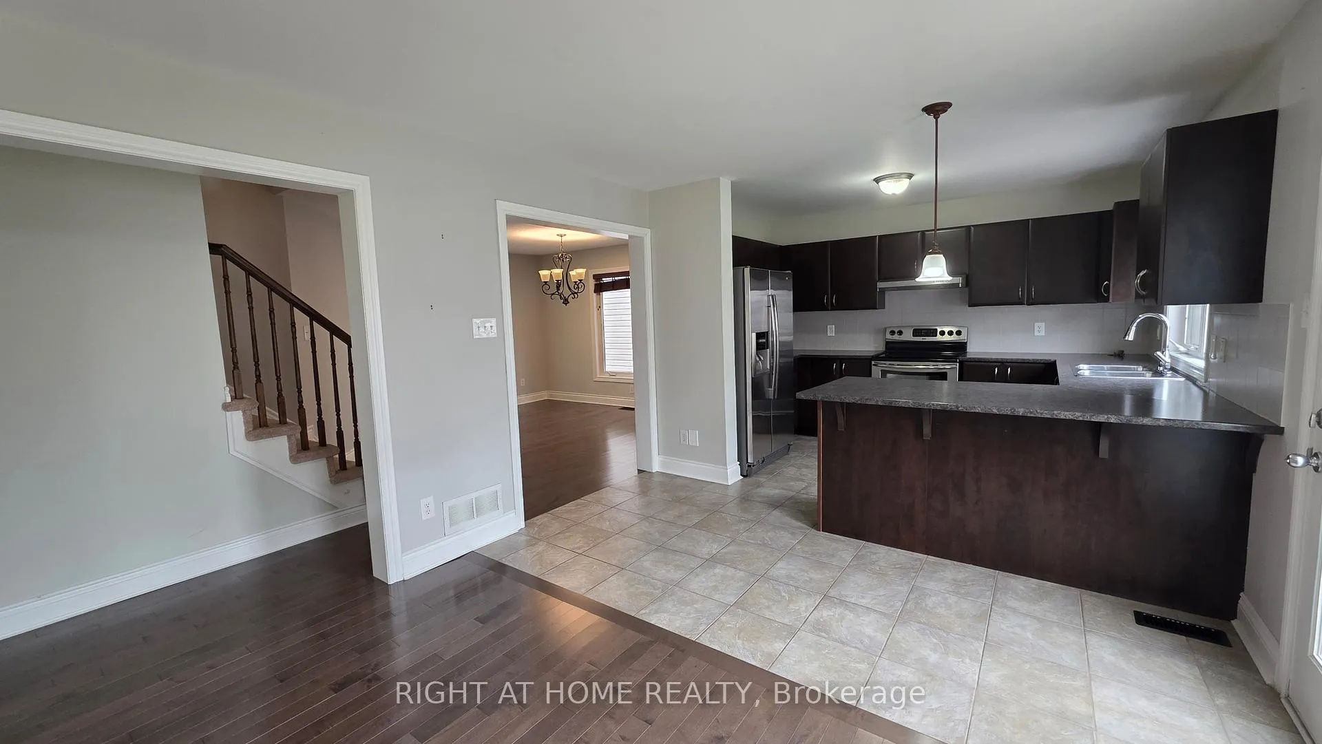 Photo 13 of 3588 Cambrian Rd Cambrian Road, Ottawa, Barrhaven - Half Moon Bay — HOMEH