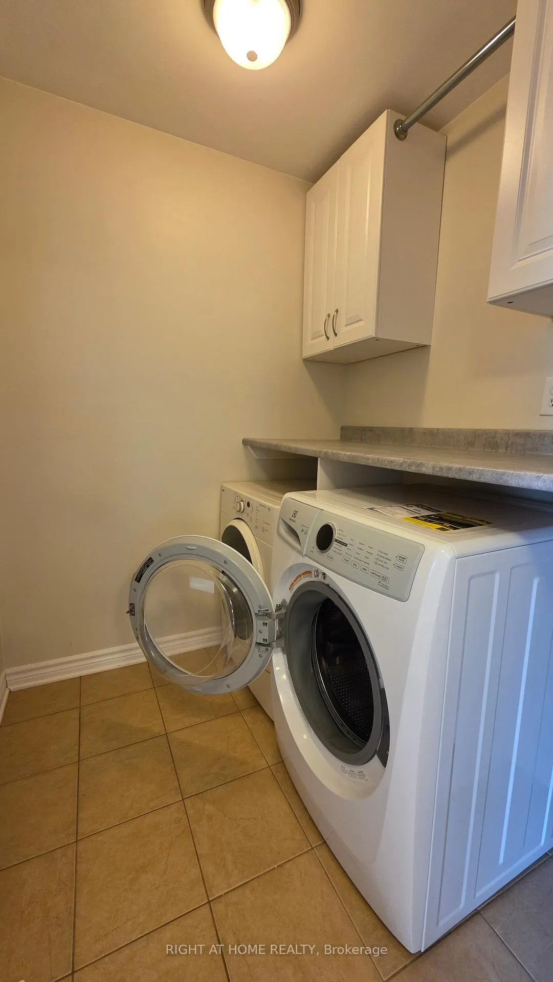 Photo 25 of 3588 Cambrian Rd Cambrian Road, Ottawa, Barrhaven - Half Moon Bay — HOMEH