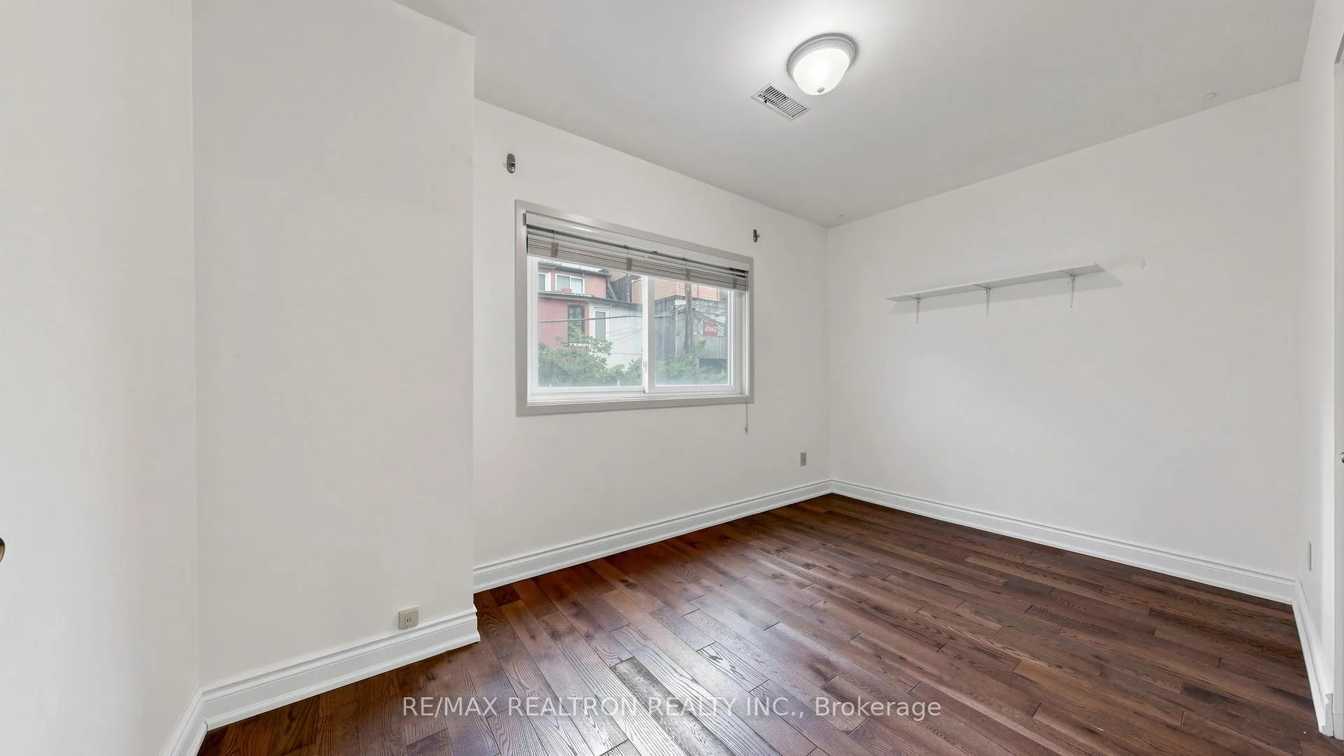 Photo 20 of 30 McGill Street, Toronto, Church-Yonge Corridor — HOMEH
