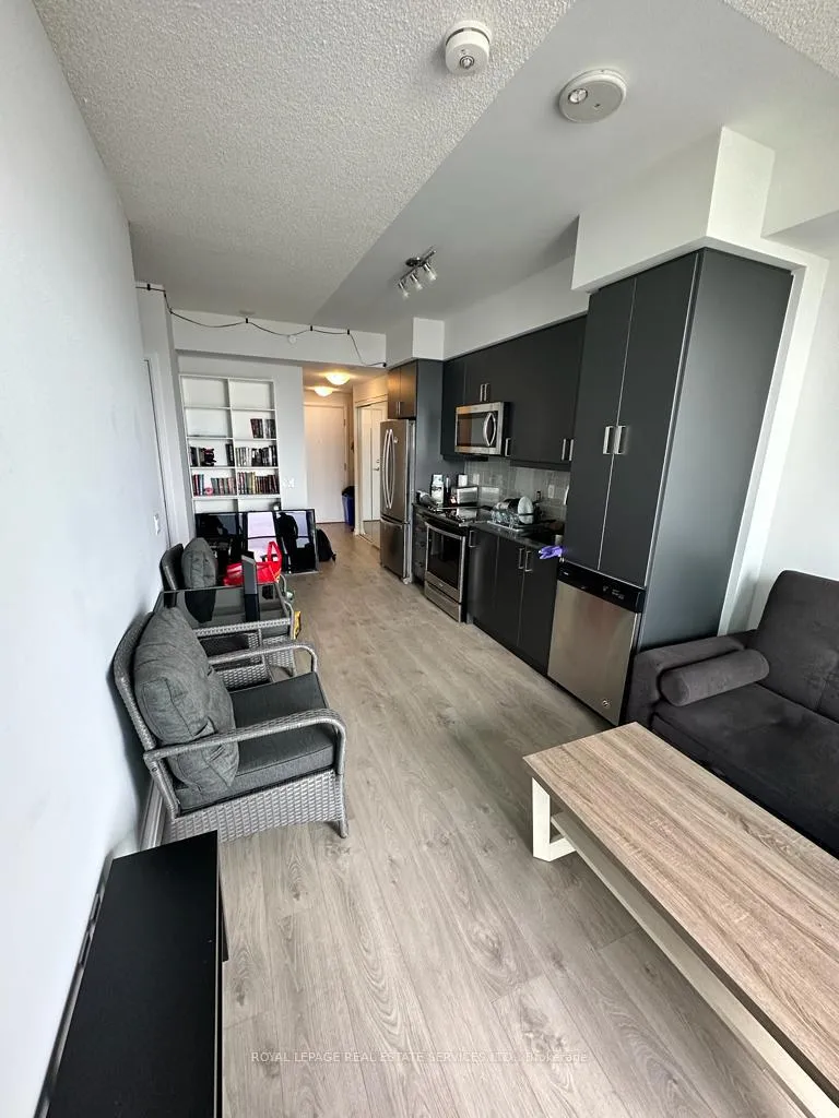 Photo 8 of Unit 2118, 7895 Jane Street E, Vaughan, Concord — HOMEH