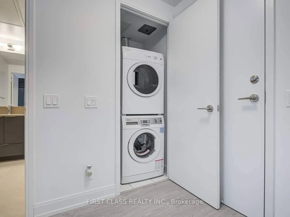 Photo 5 of Unit 1002, 181 Dundas Street E, Toronto, Moss Park — HOMEH