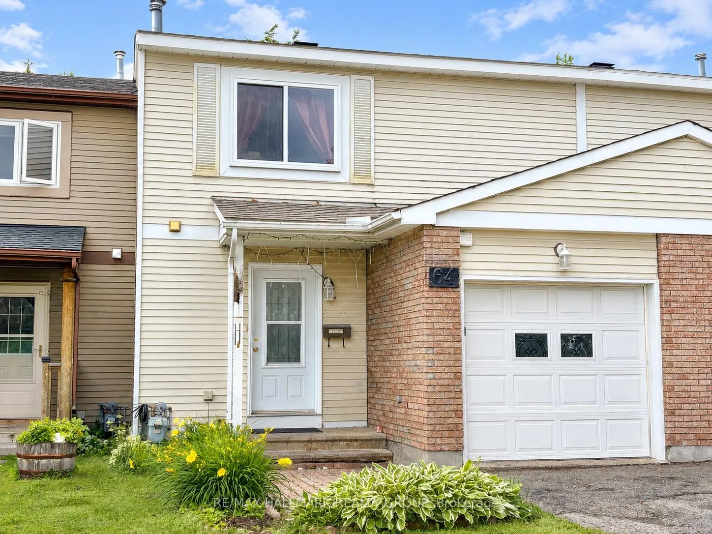 Photo 2 of 64 Exeter Drive, Ottawa, Barrhaven - On the Green — HOMEH