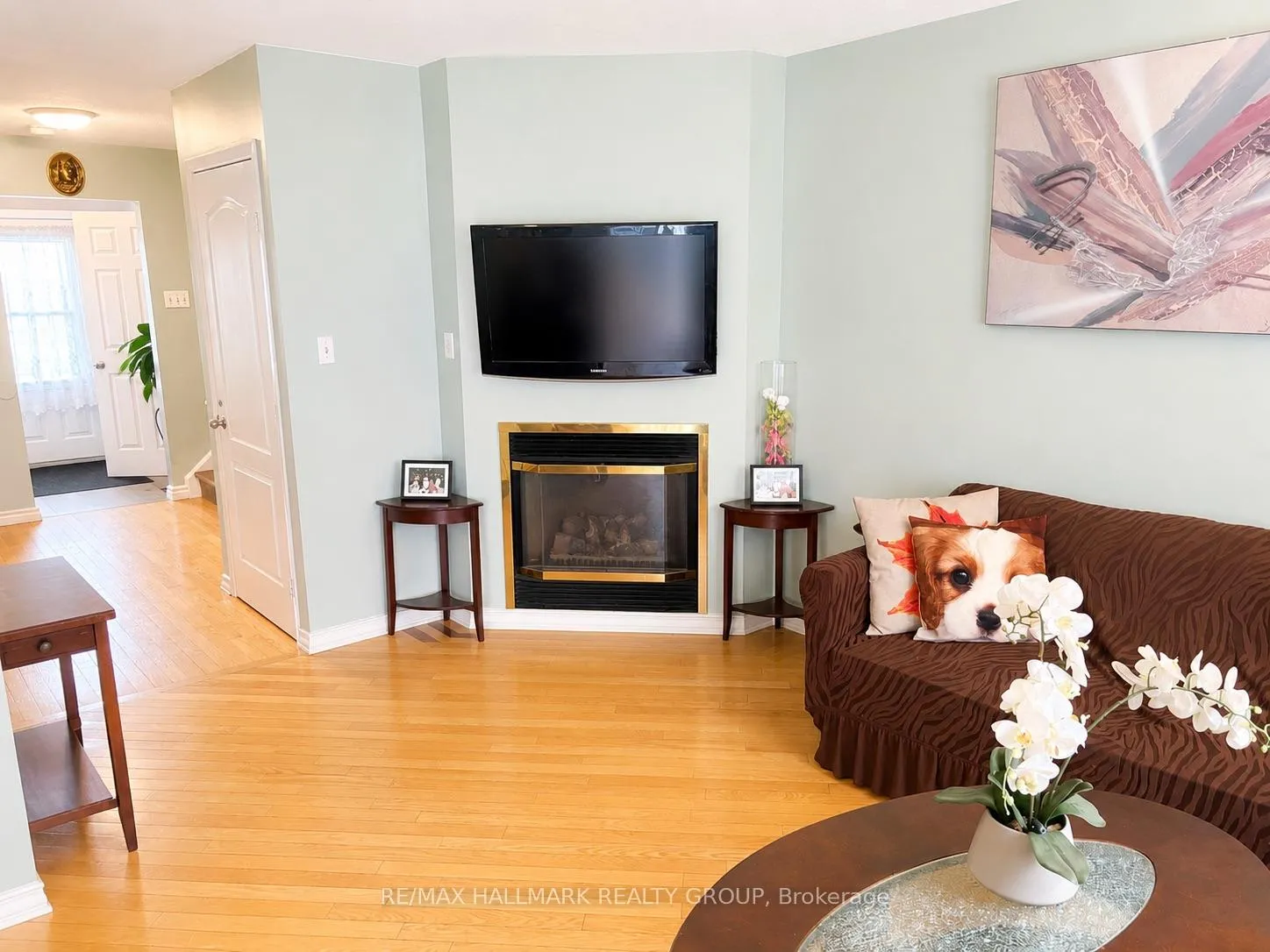 Photo 8 of 64 Exeter Drive, Ottawa, Barrhaven - On the Green — HOMEH