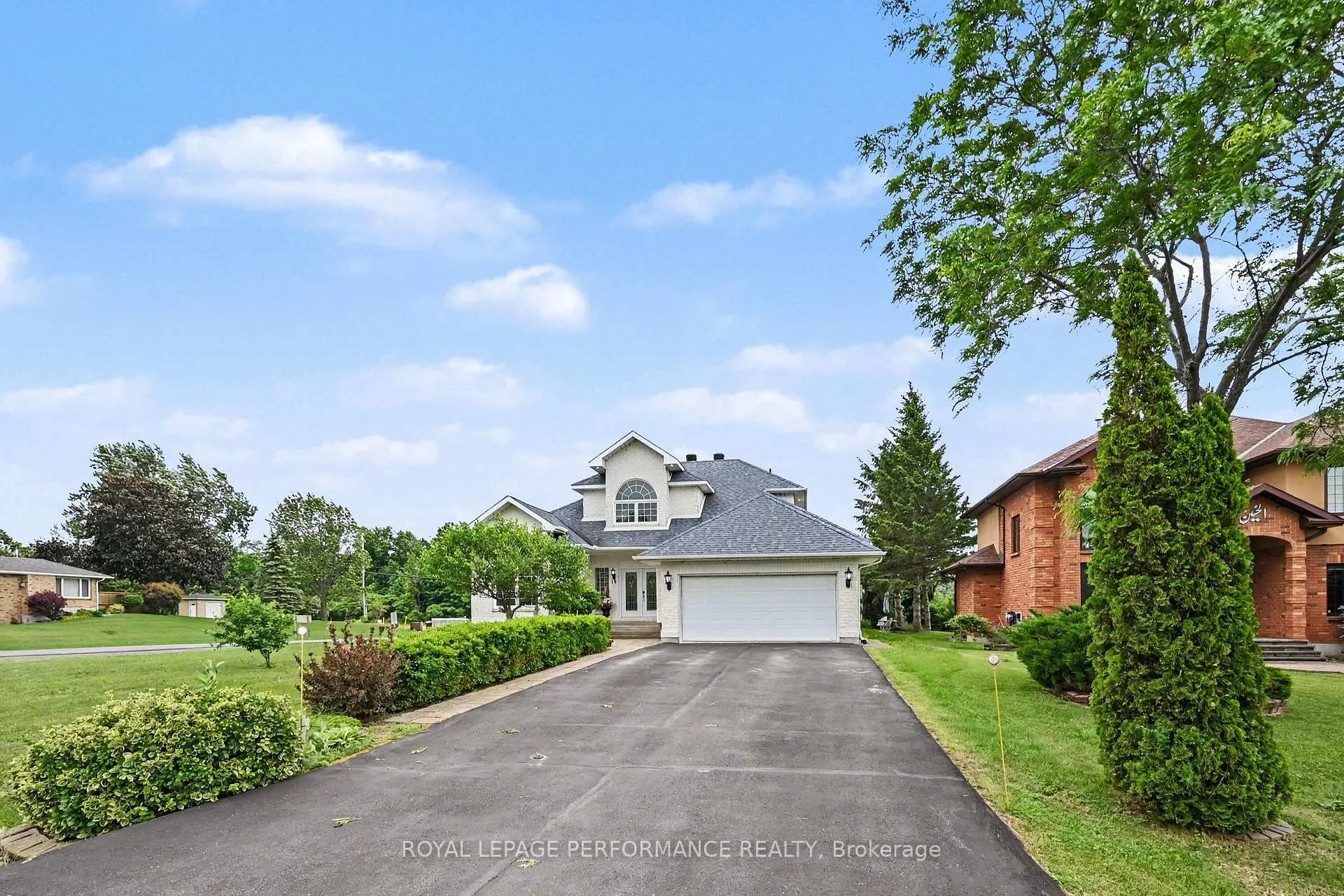 Photo 5 of 18 Chantine Drive, South Stormont, Long Sault — HOMEH