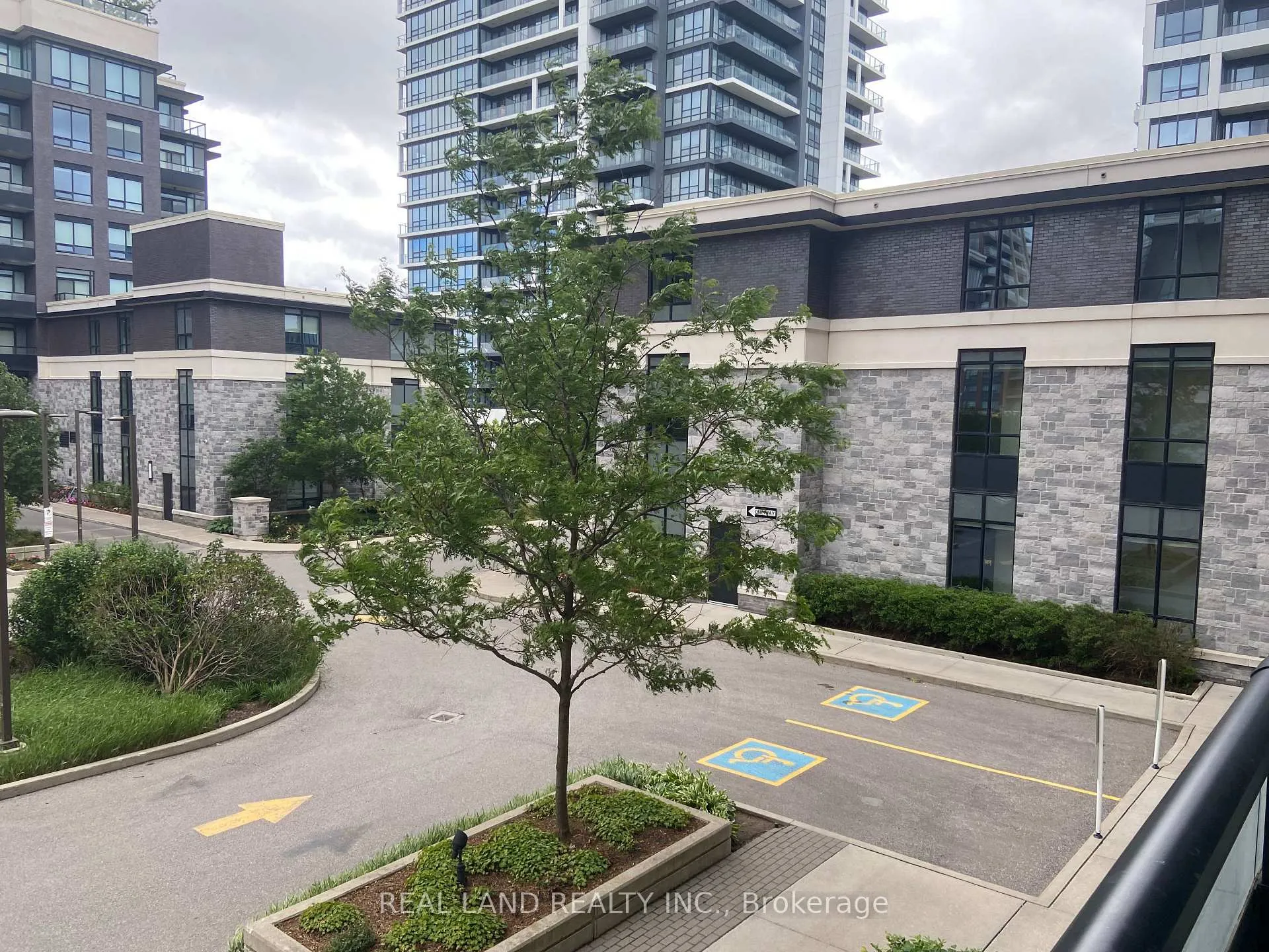 Photo 2 of Unit 203, 25 Water Walk Drive, Markham, Unionville — HOMEH