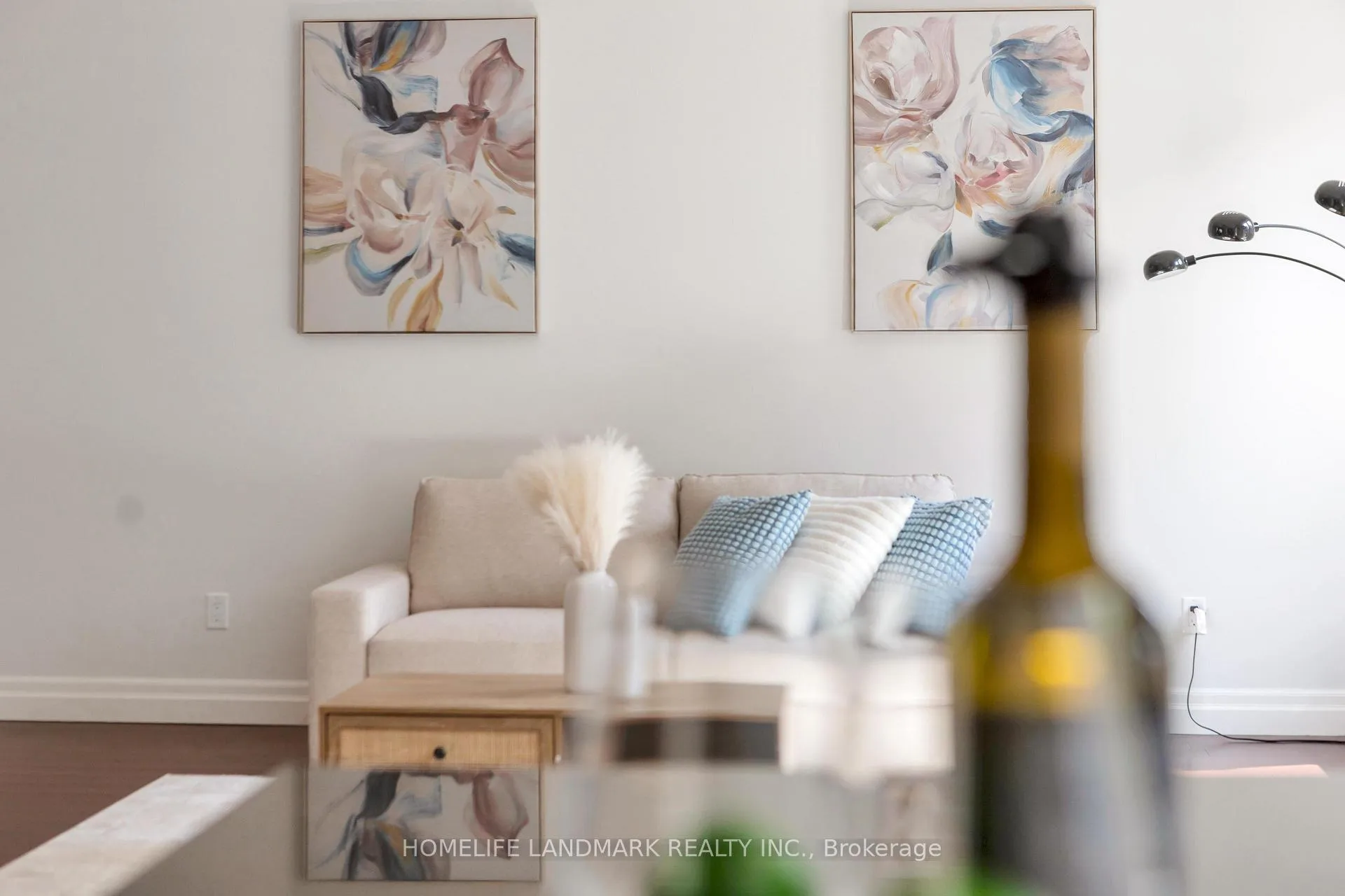 Photo 9 of 341 Zeller Drive, Kitchener, Grand River South — HOMEH