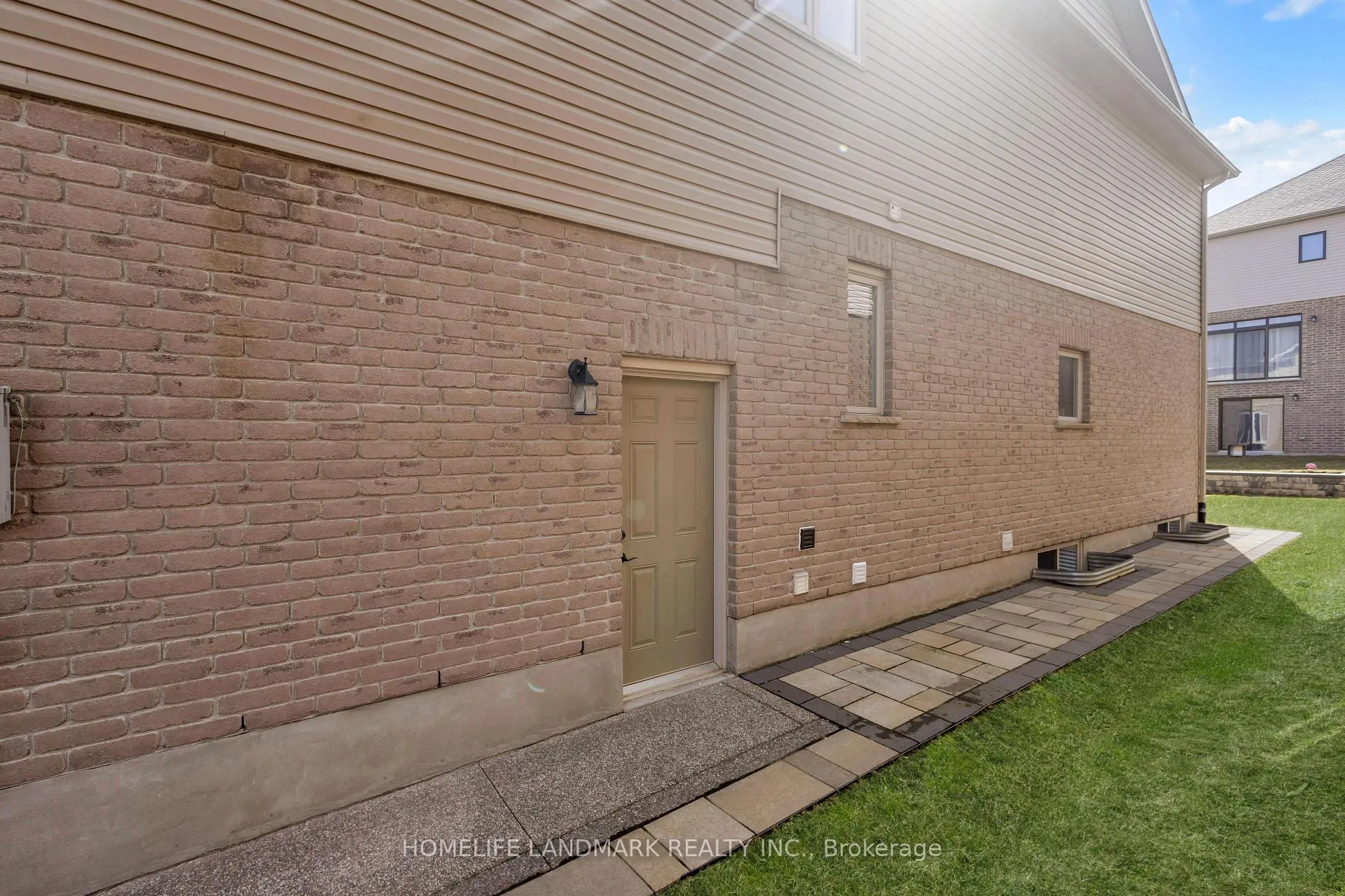 Photo 46 of 341 Zeller Drive, Kitchener, Grand River South — HOMEH