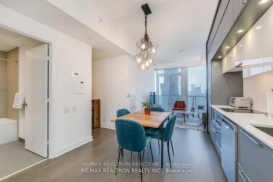 Photo 2 of Unit 3702, 15 Grenville Street, Toronto, Bay Street Corridor — HOMEH