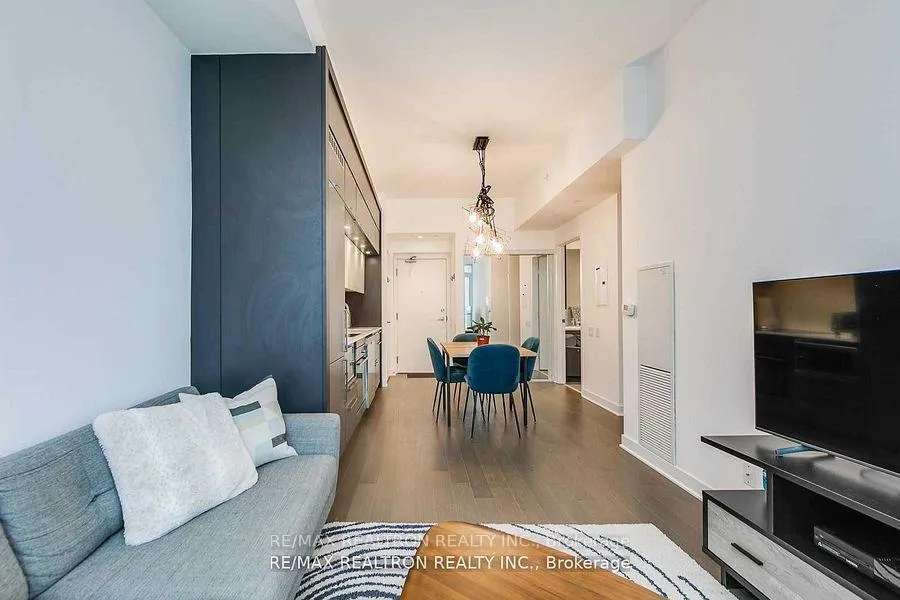 Photo 5 of Unit 3702, 15 Grenville Street, Toronto, Bay Street Corridor — HOMEH