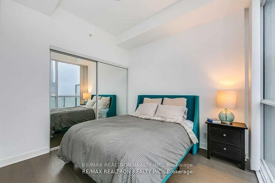 Photo 6 of Unit 3702, 15 Grenville Street, Toronto, Bay Street Corridor — HOMEH