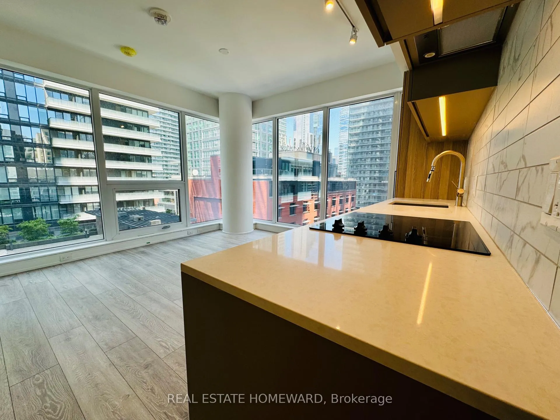 Photo 2 of Unit 1109, 55 Mercer Street, Toronto, Waterfront Communities — HOMEH