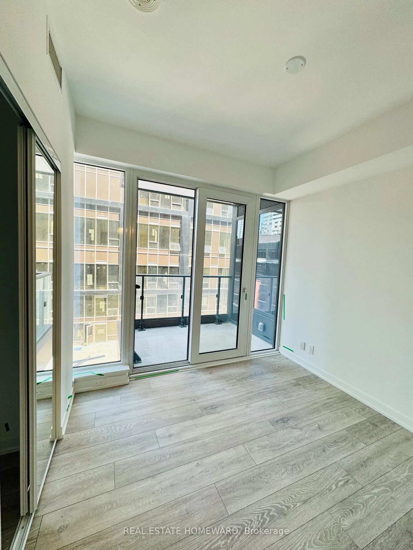 Photo 9 of Unit 1109, 55 Mercer Street, Toronto, Waterfront Communities — HOMEH