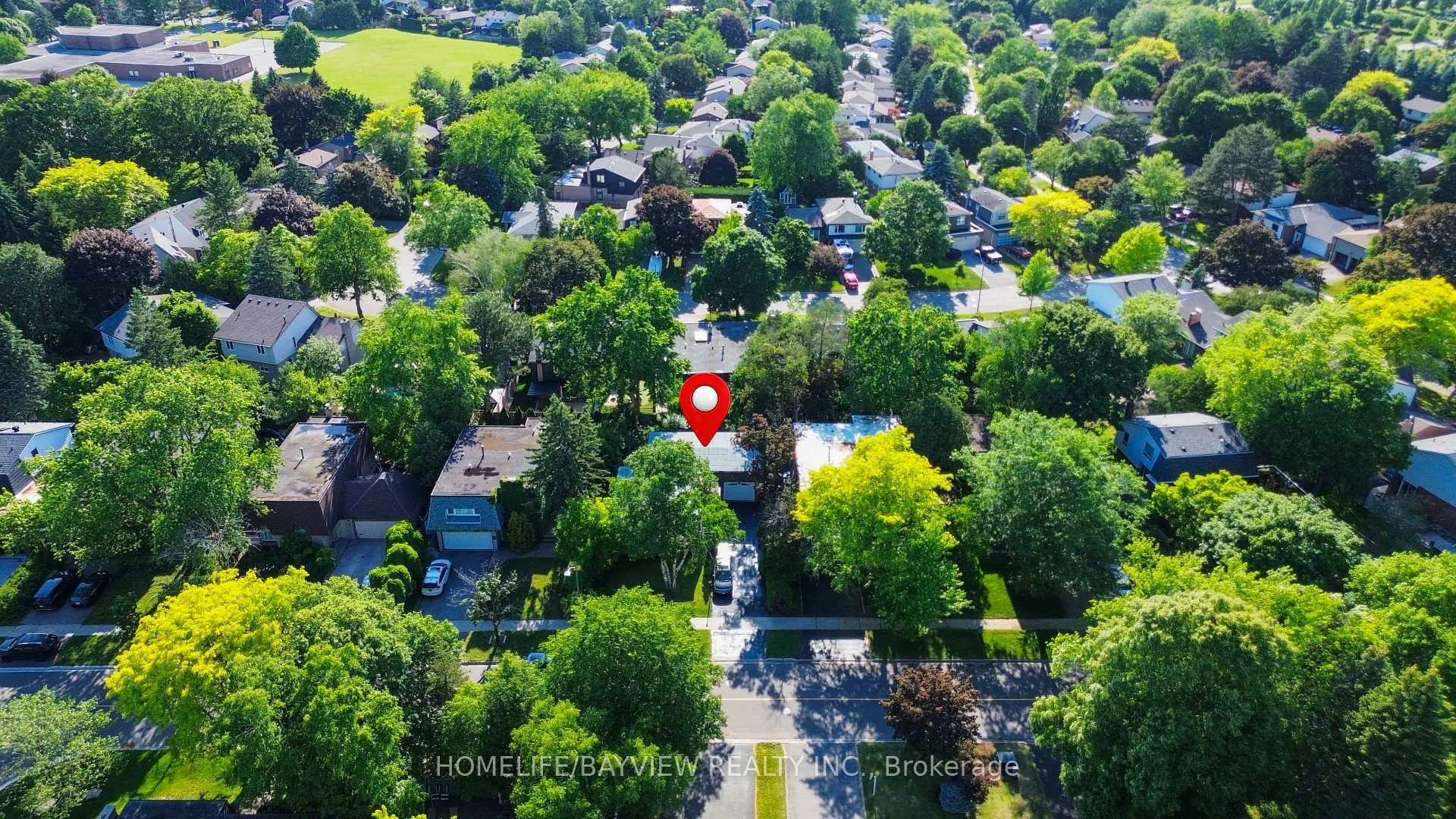 Photo 2 of 44 Baymark Road, Markham, Royal Orchard — HOMEH