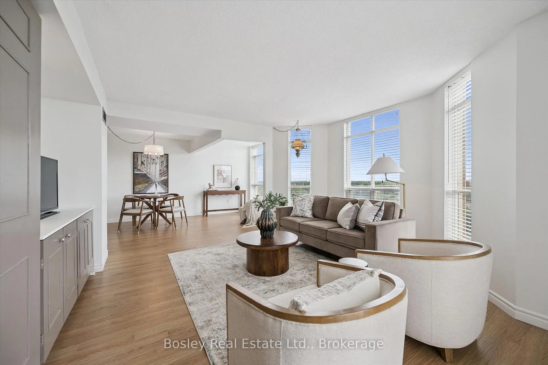 Photo 9 of Unit 907, 1414 King Street E, Kitchener — HOMEH