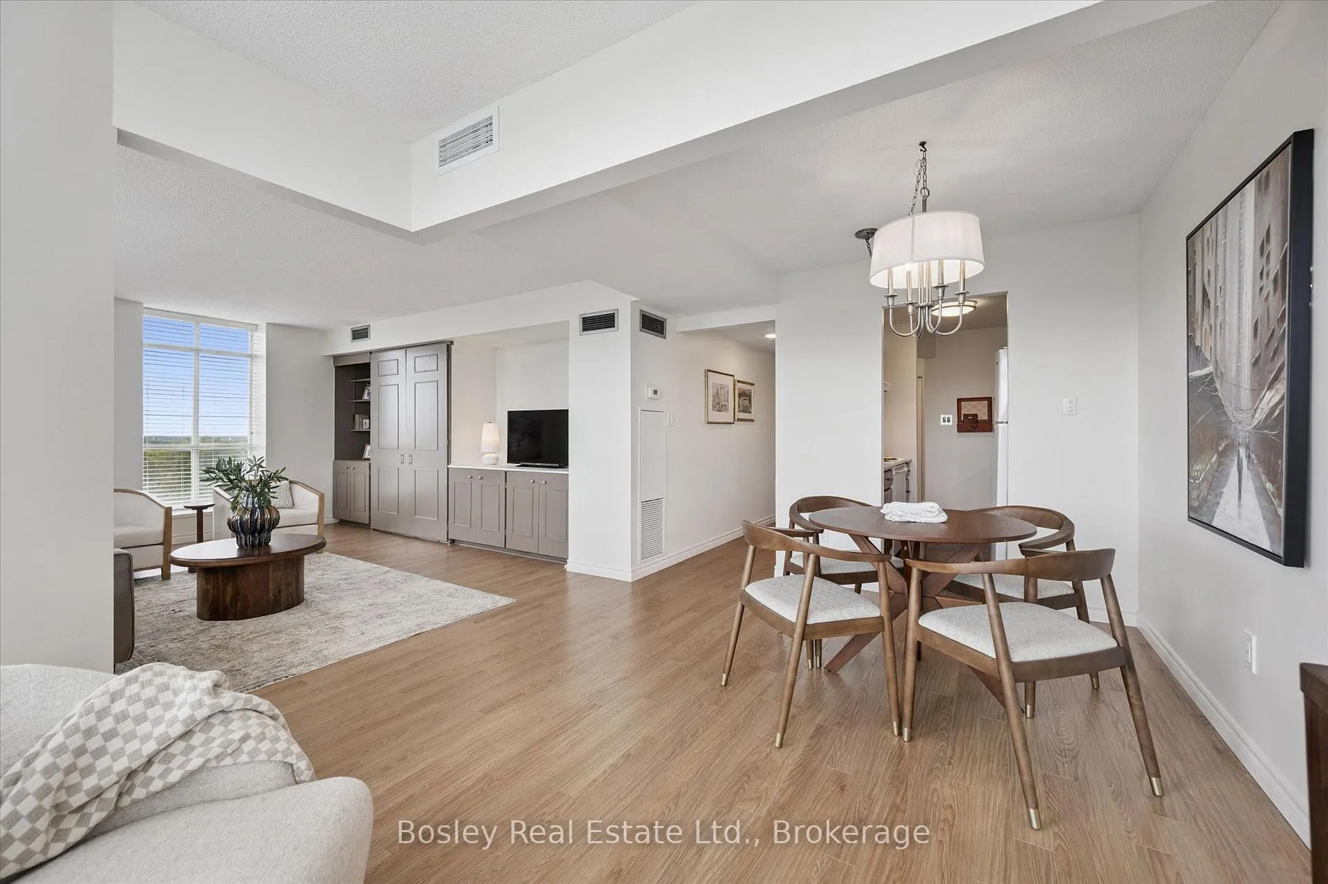 Photo 13 of Unit 907, 1414 King Street E, Kitchener — HOMEH