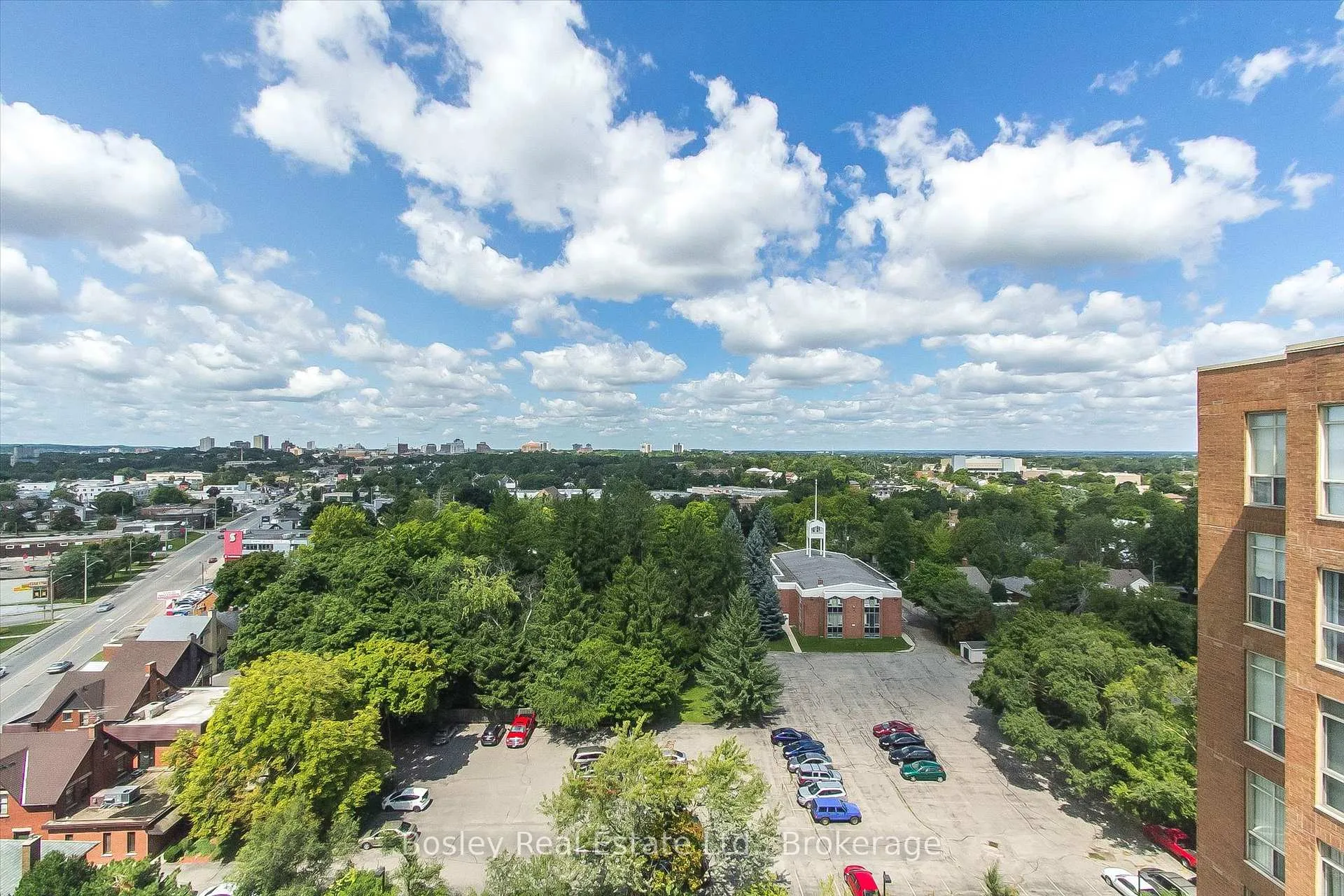Photo 41 of Unit 907, 1414 King Street E, Kitchener — HOMEH