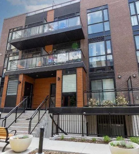 Photo 3 of Unit D 702, 5289 Highway 7, Vaughan, Vaughan Grove — HOMEH