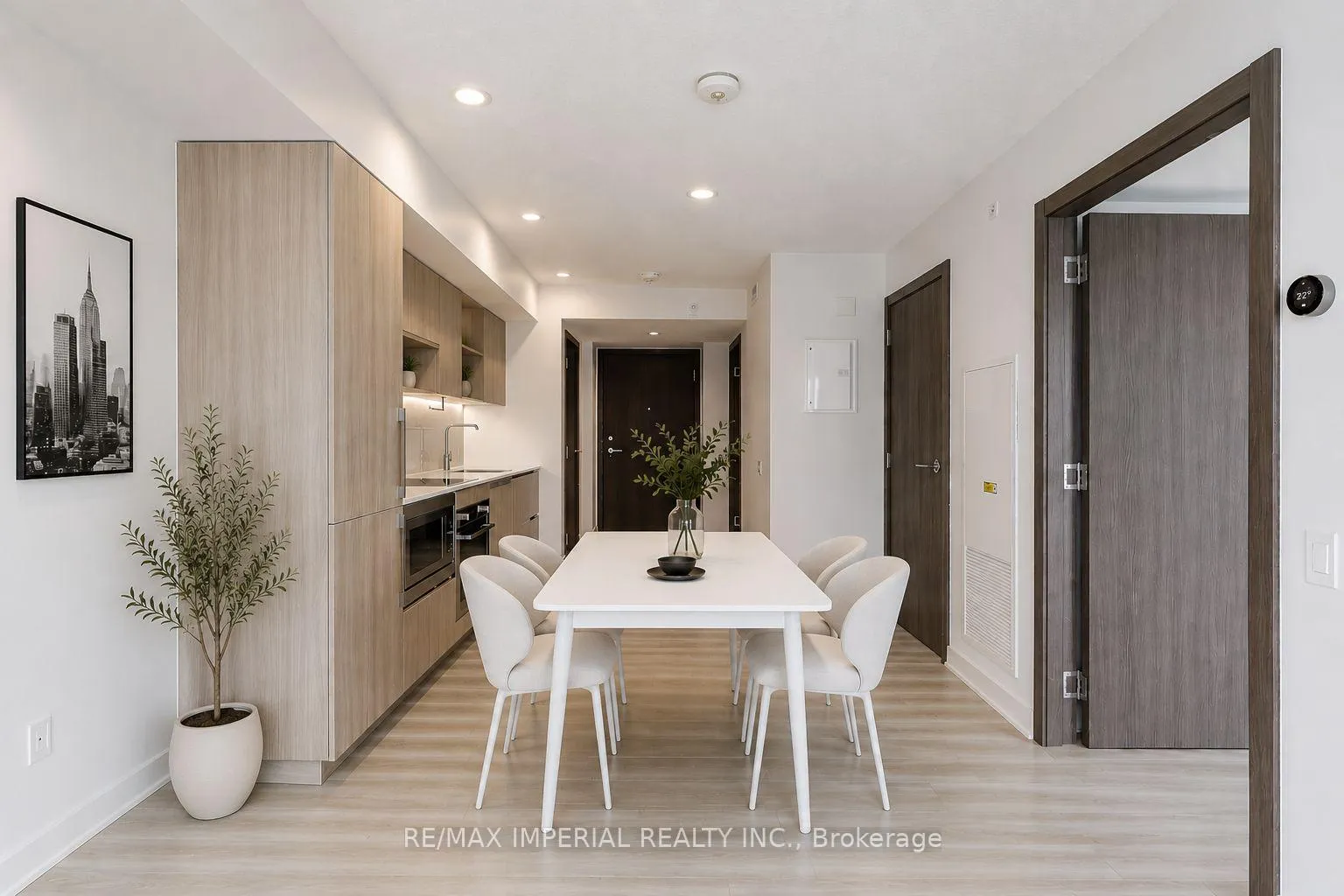 Photo 10 of Unit 2707, 17 Bathurst Street, Toronto, Waterfront Communities — HOMEH