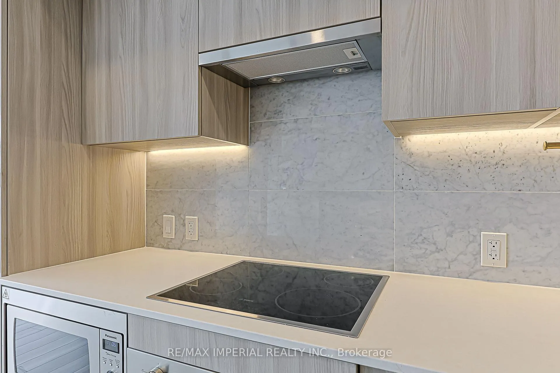 Photo 14 of Unit 2707, 17 Bathurst Street, Toronto, Waterfront Communities — HOMEH