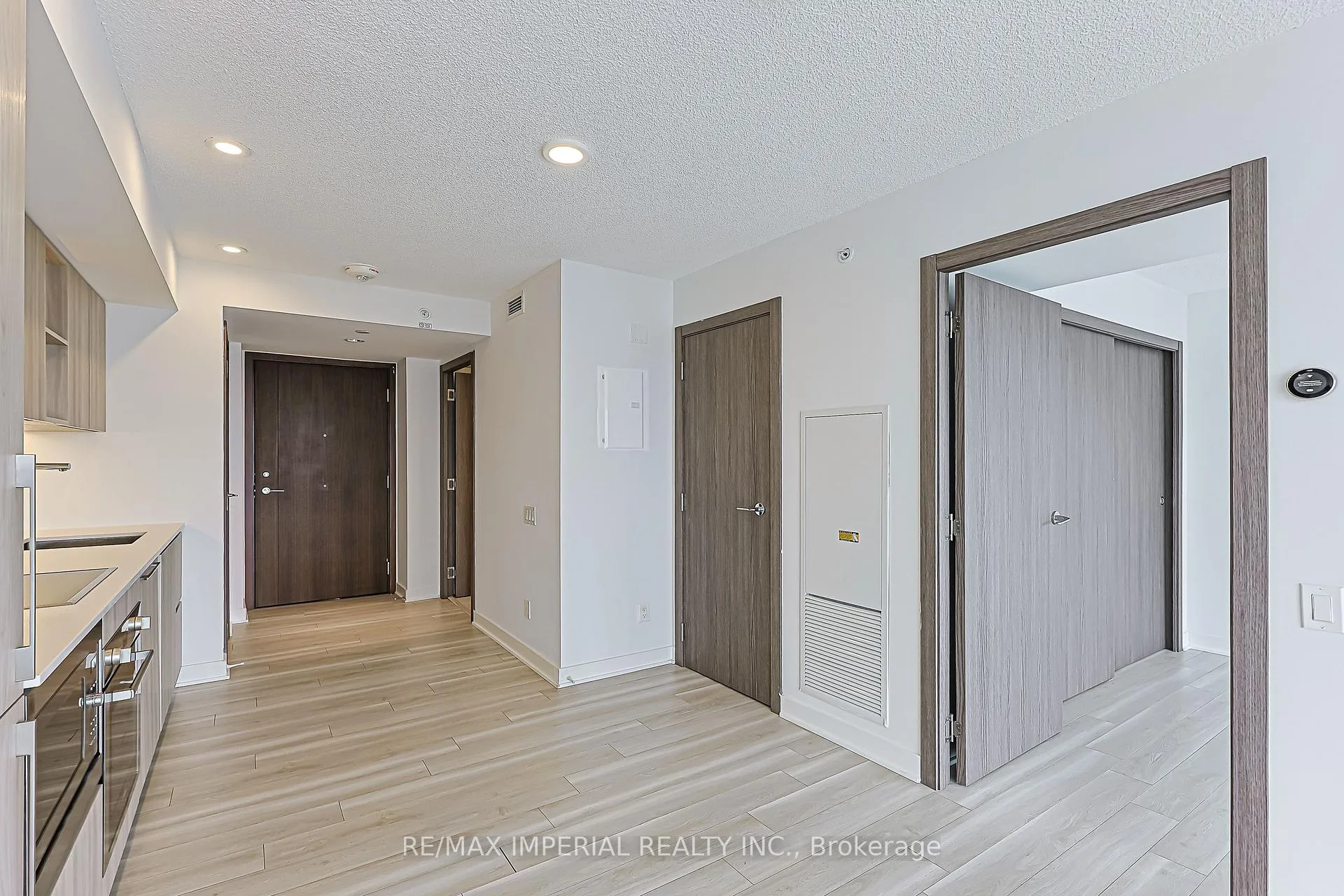 Photo 19 of Unit 2707, 17 Bathurst Street, Toronto, Waterfront Communities — HOMEH